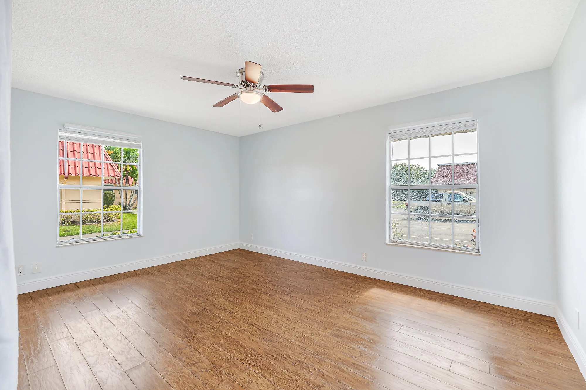 Property Slideshow image 11 of 24 | 114 amherst ln, Lake Worth, FL, 33467