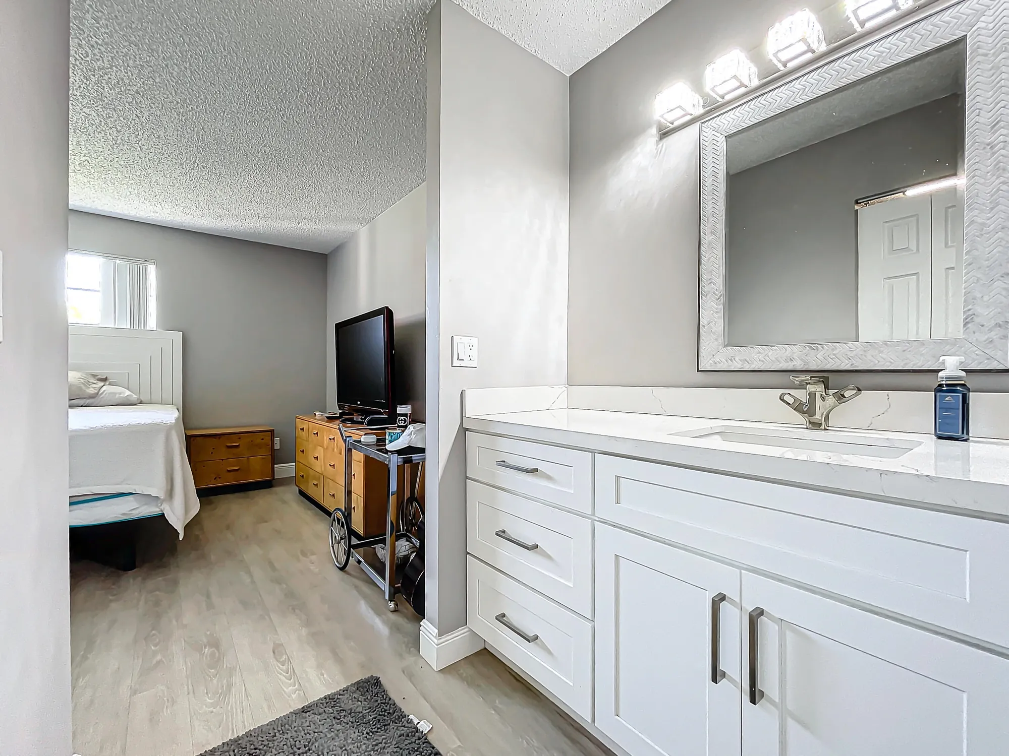 Property Slideshow image 23 of 48 | 133 lake evelyn dr, West Palm Beach, FL, 33411