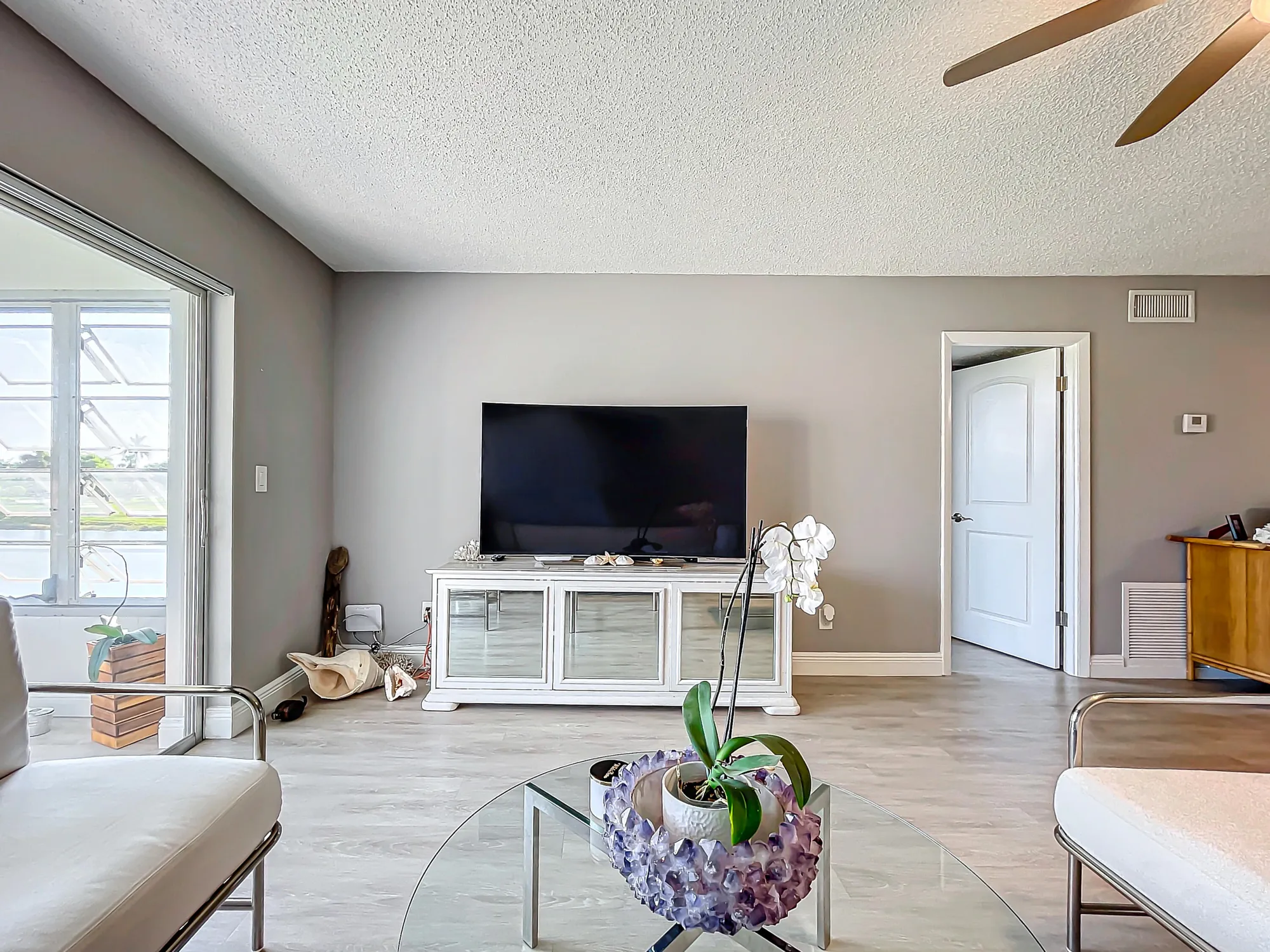 Property Slideshow image 9 of 48 | 133 lake evelyn dr, West Palm Beach, FL, 33411