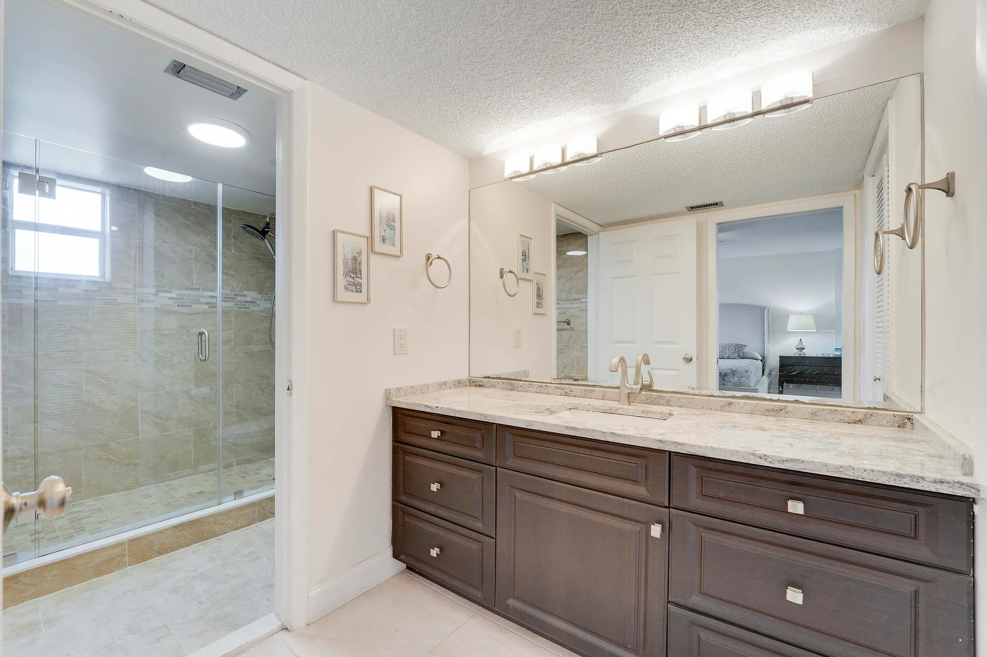 Property Slideshow image 7 of 13 | 6698 10th ave 320, Lake Worth, FL, 33467