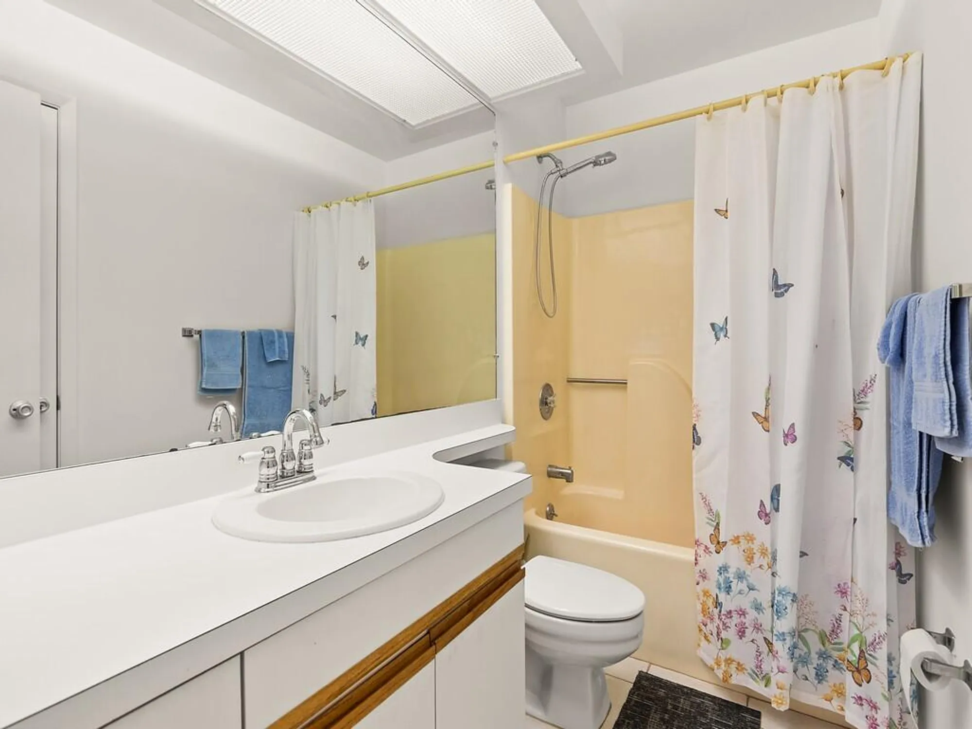 Property Slideshow image 7 of 15 | 23 lake vista 207 trl 207, Port Saint Lucie, FL, 34952