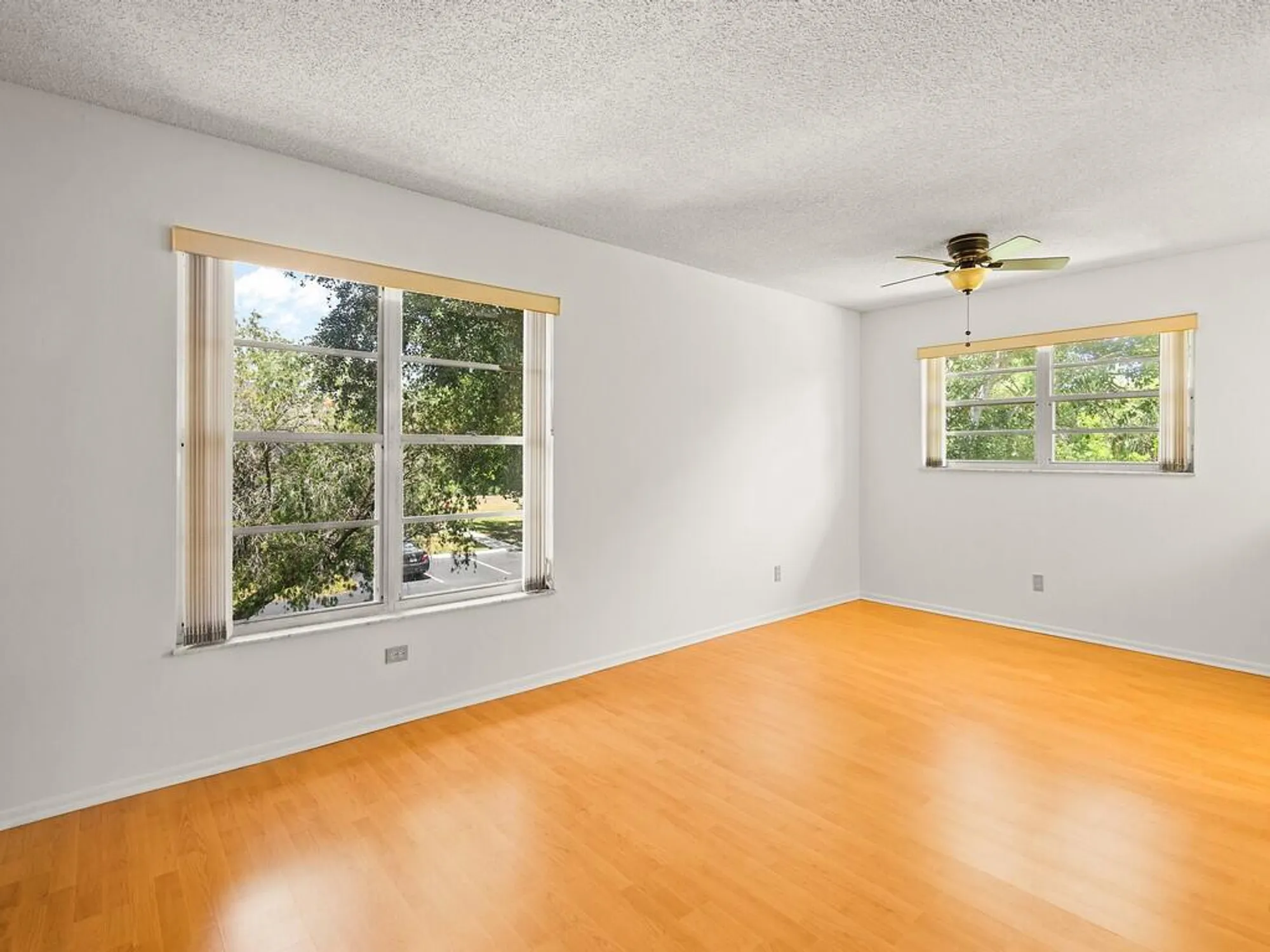 Property Slideshow image 8 of 15 | 23 lake vista 207 trl 207, Port Saint Lucie, FL, 34952