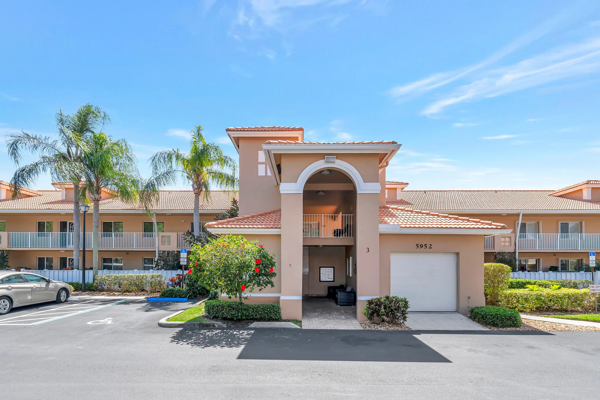 Property Slideshow image 19 of 55 | 5952 regal glen dr 204, Boynton Beach, FL, 33437