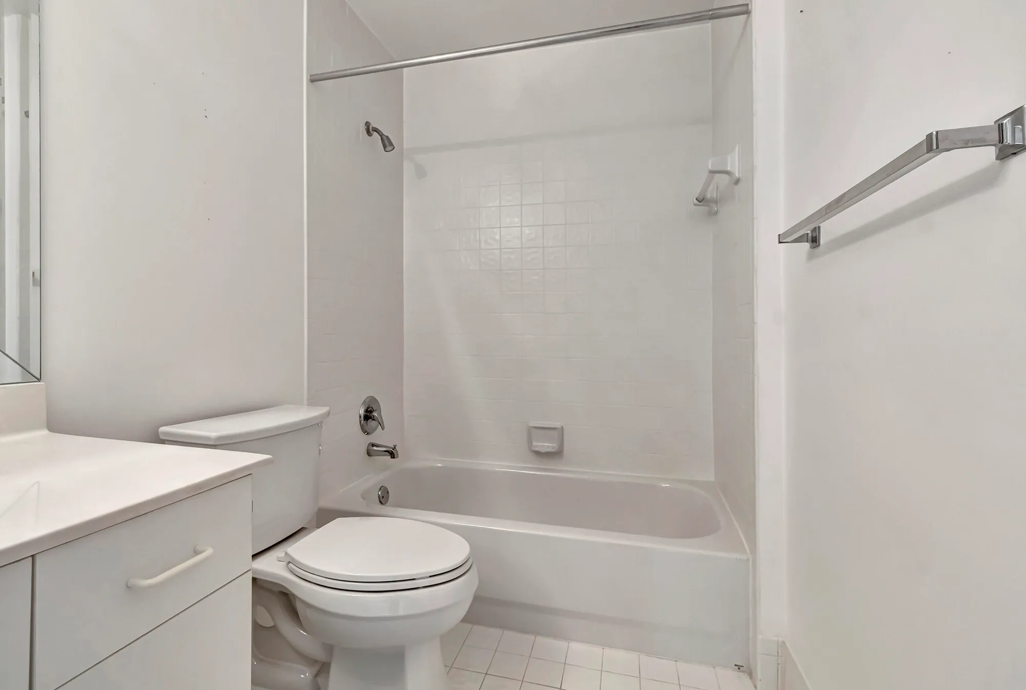 Property Slideshow image 12 of 55 | 5952 regal glen dr 204, Boynton Beach, FL, 33437