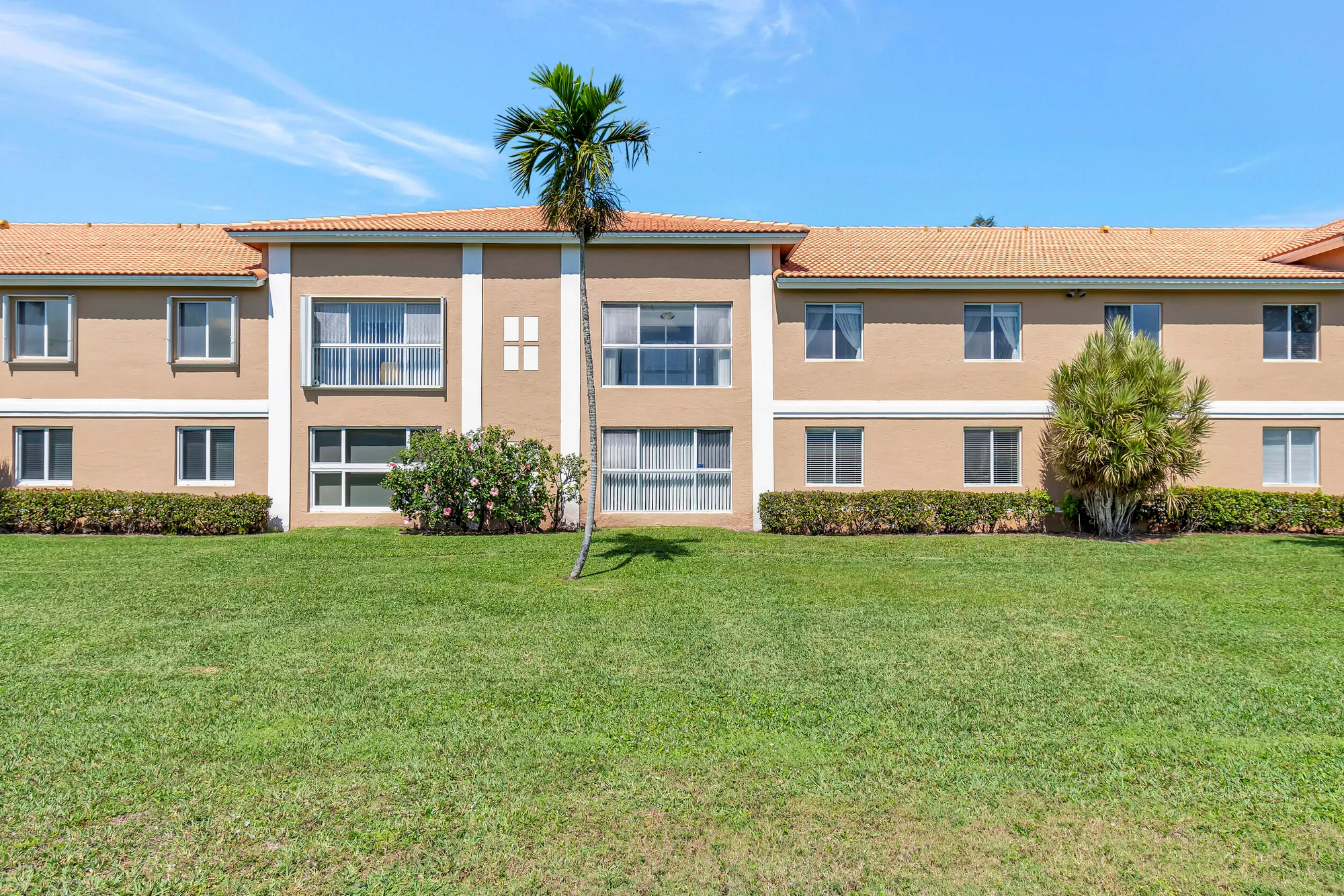 Property Slideshow image 26 of 55 | 5952 regal glen dr 204, Boynton Beach, FL, 33437