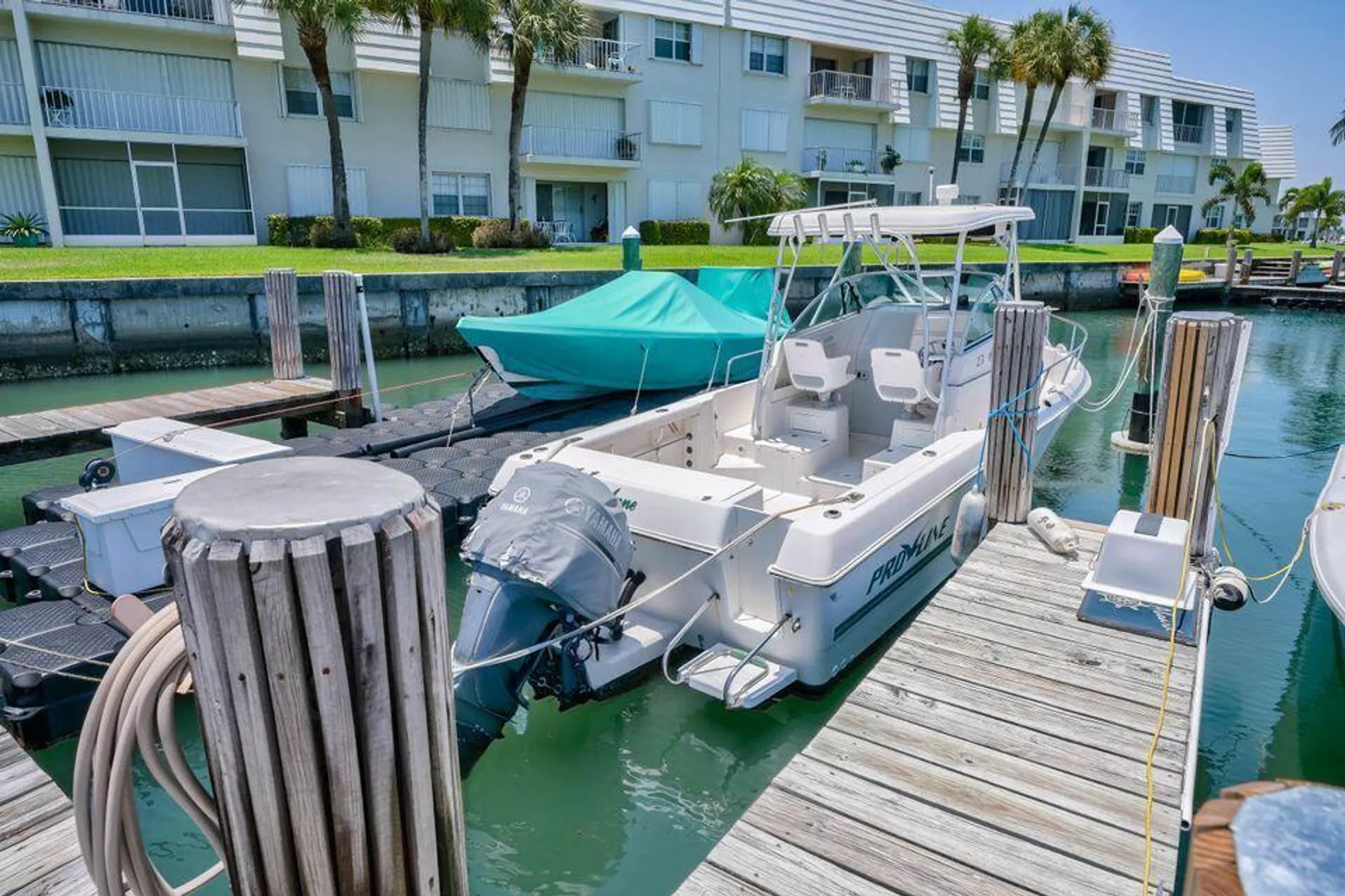 Property Slideshow image 12 of 32 | 1160 sugar sands blvd # 1, Riviera Beach, FL, 33404