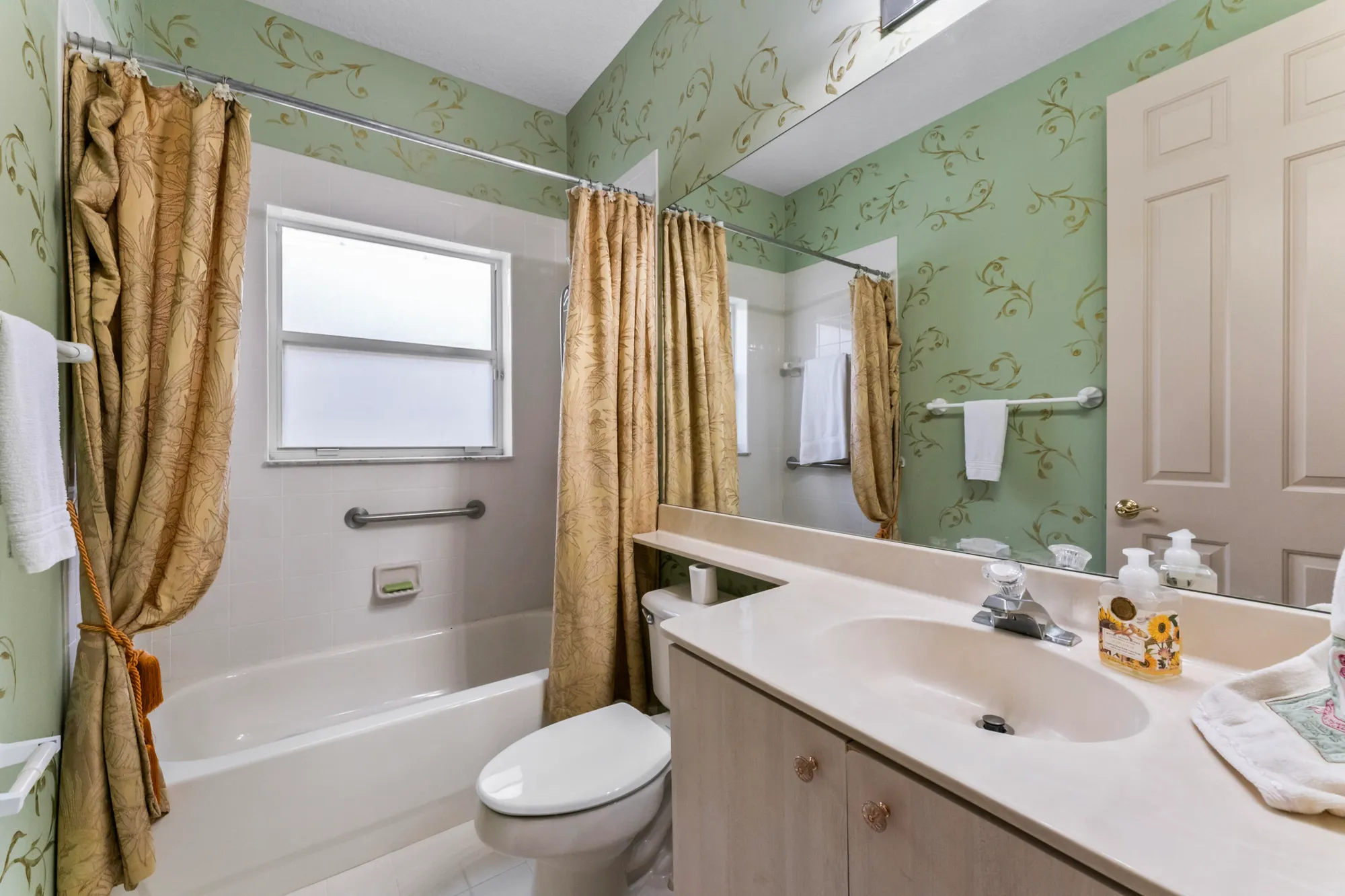 Property Slideshow image 11 of 21 | 8958 terni ln, Boynton Beach, FL, 33472