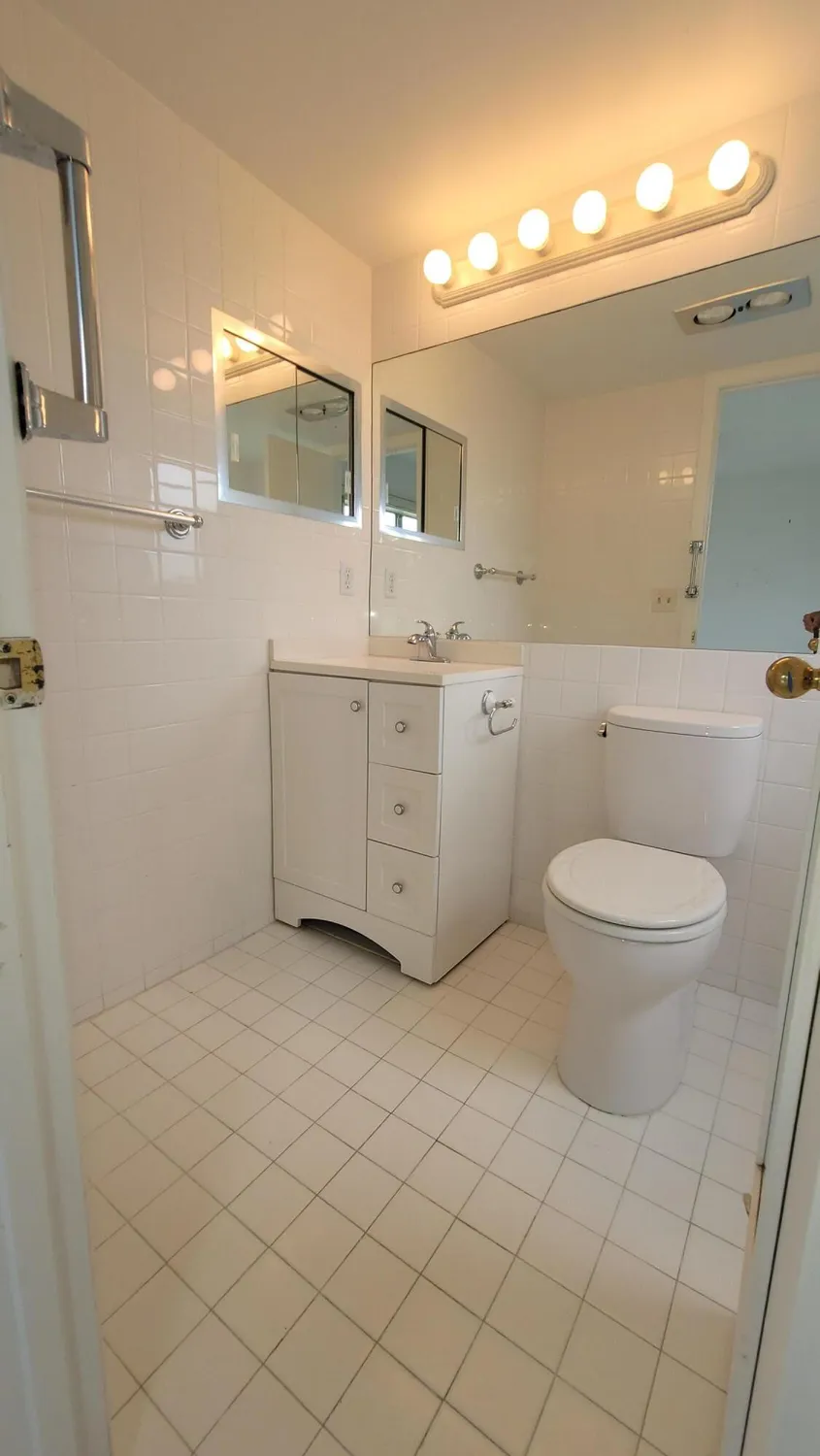 Property Slideshow image 16 of 51 | 405 windsor r, West Palm Beach, FL, 33417