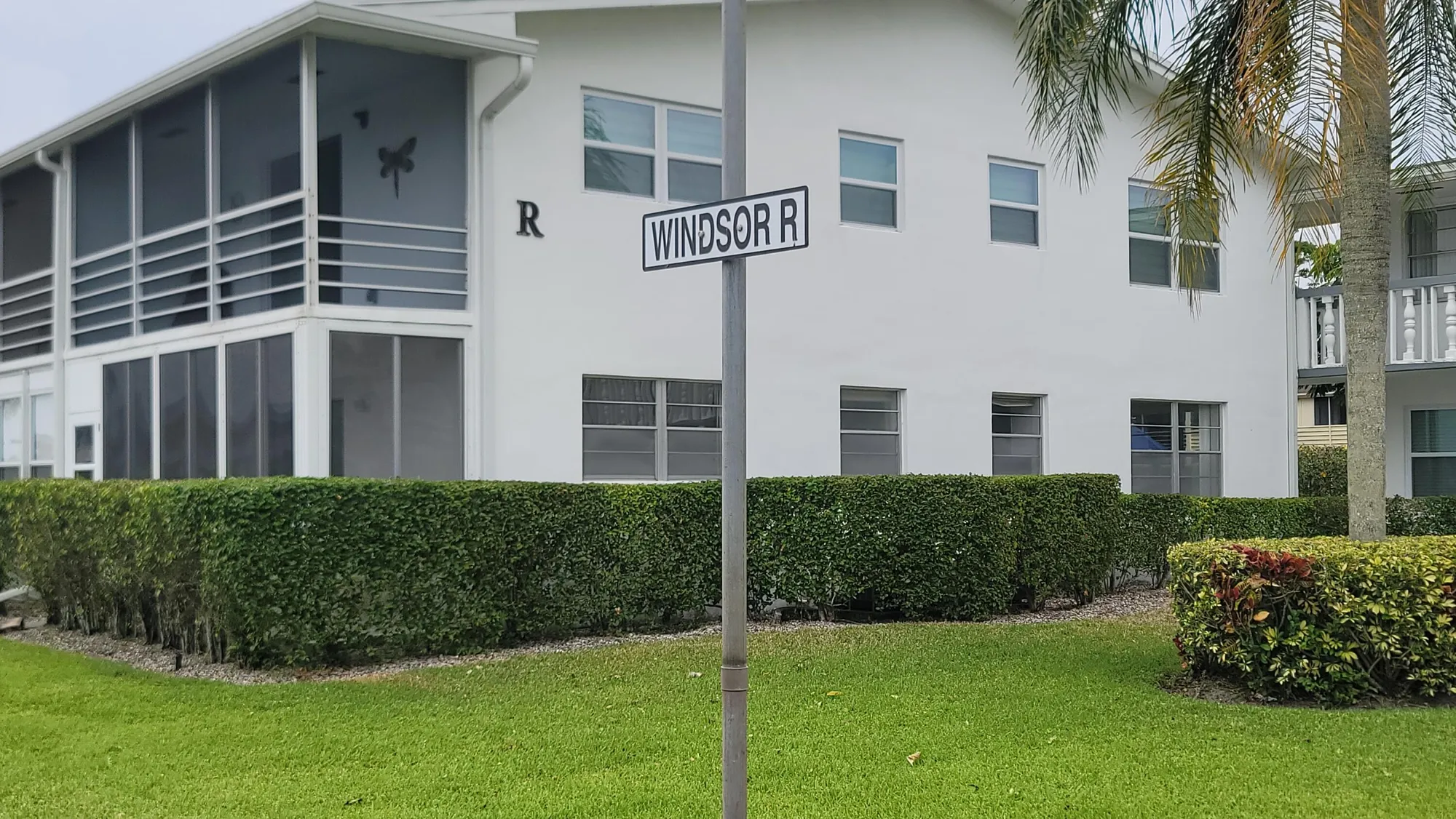 Property Slideshow image 26 of 51 | 405 windsor r, West Palm Beach, FL, 33417