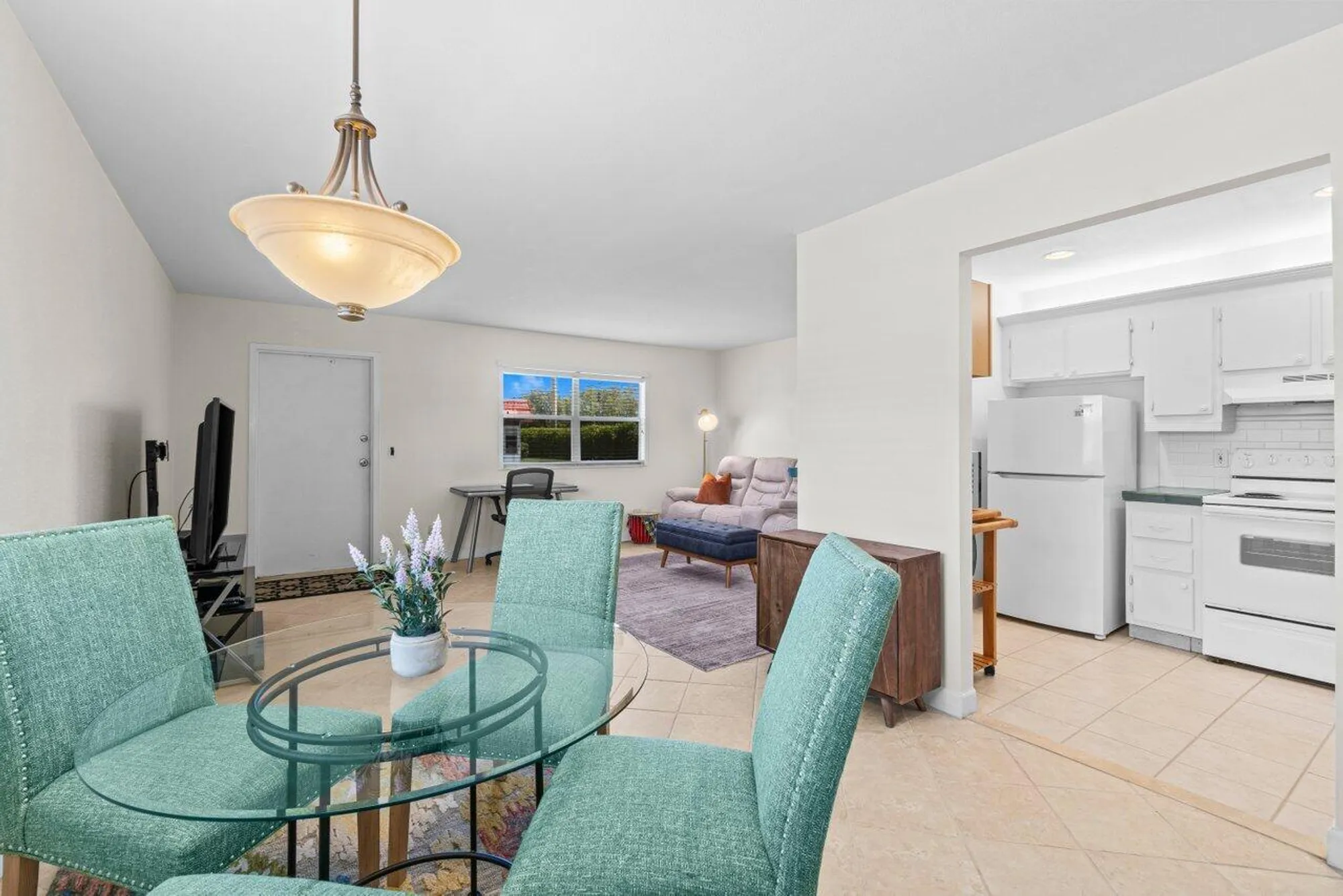 Property Slideshow image 4 of 16 | 266 seville l, Delray Beach, FL, 33446