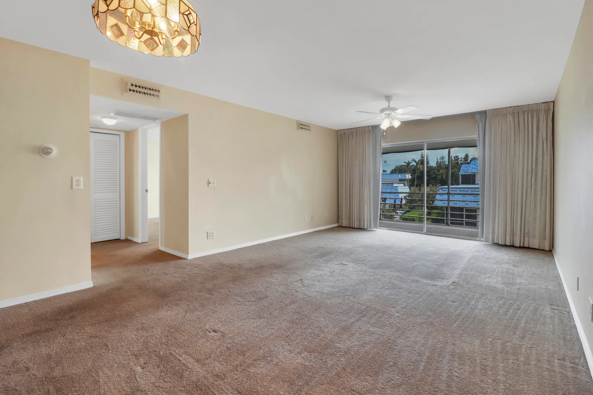 Property Slideshow image 13 of 17 | 12016 greenway cir 204, Royal Palm Beach, FL, 33411