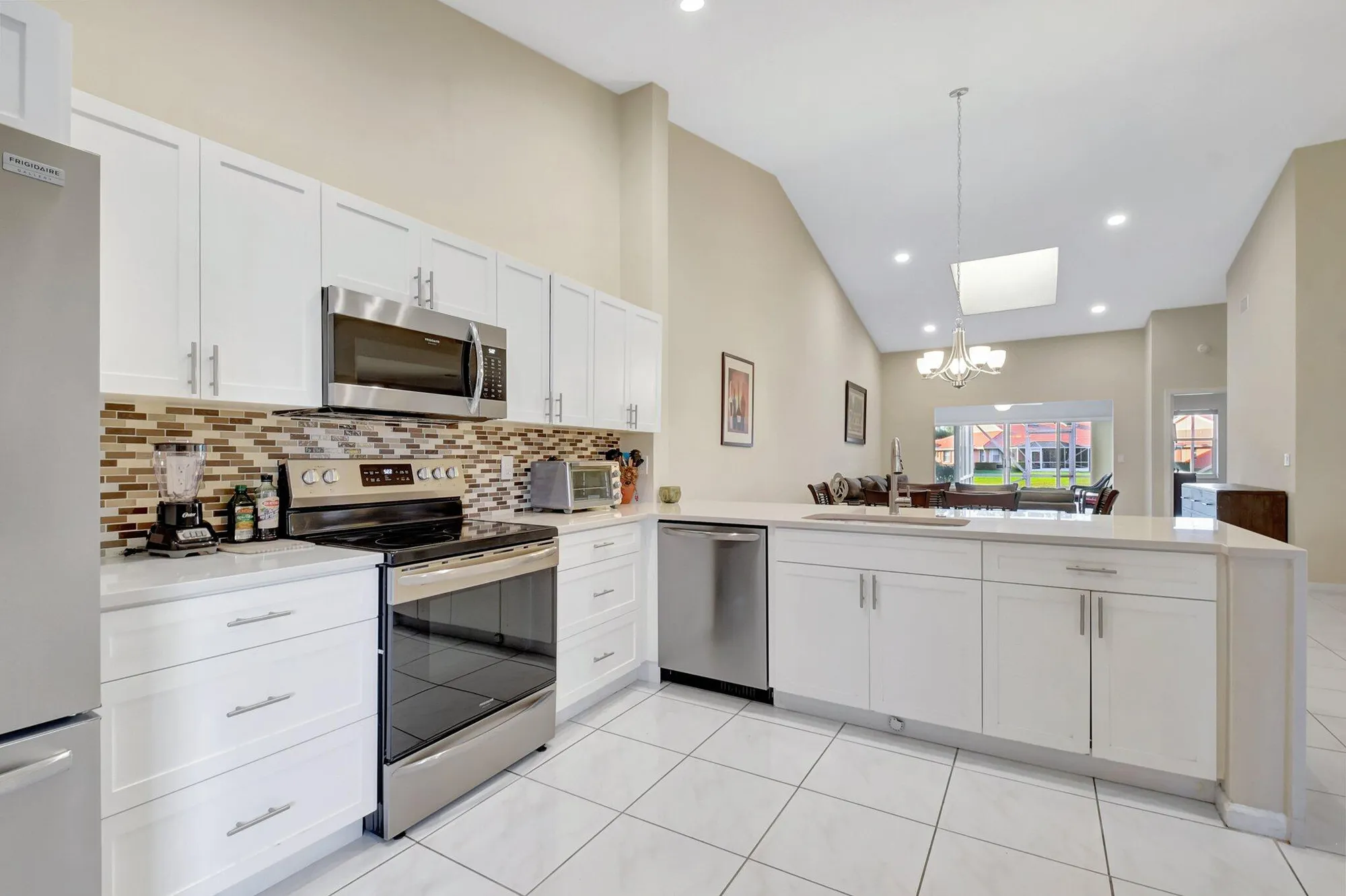 Property Slideshow image 12 of 64 | 5707 royal lake cir, Boynton Beach, FL, 33437