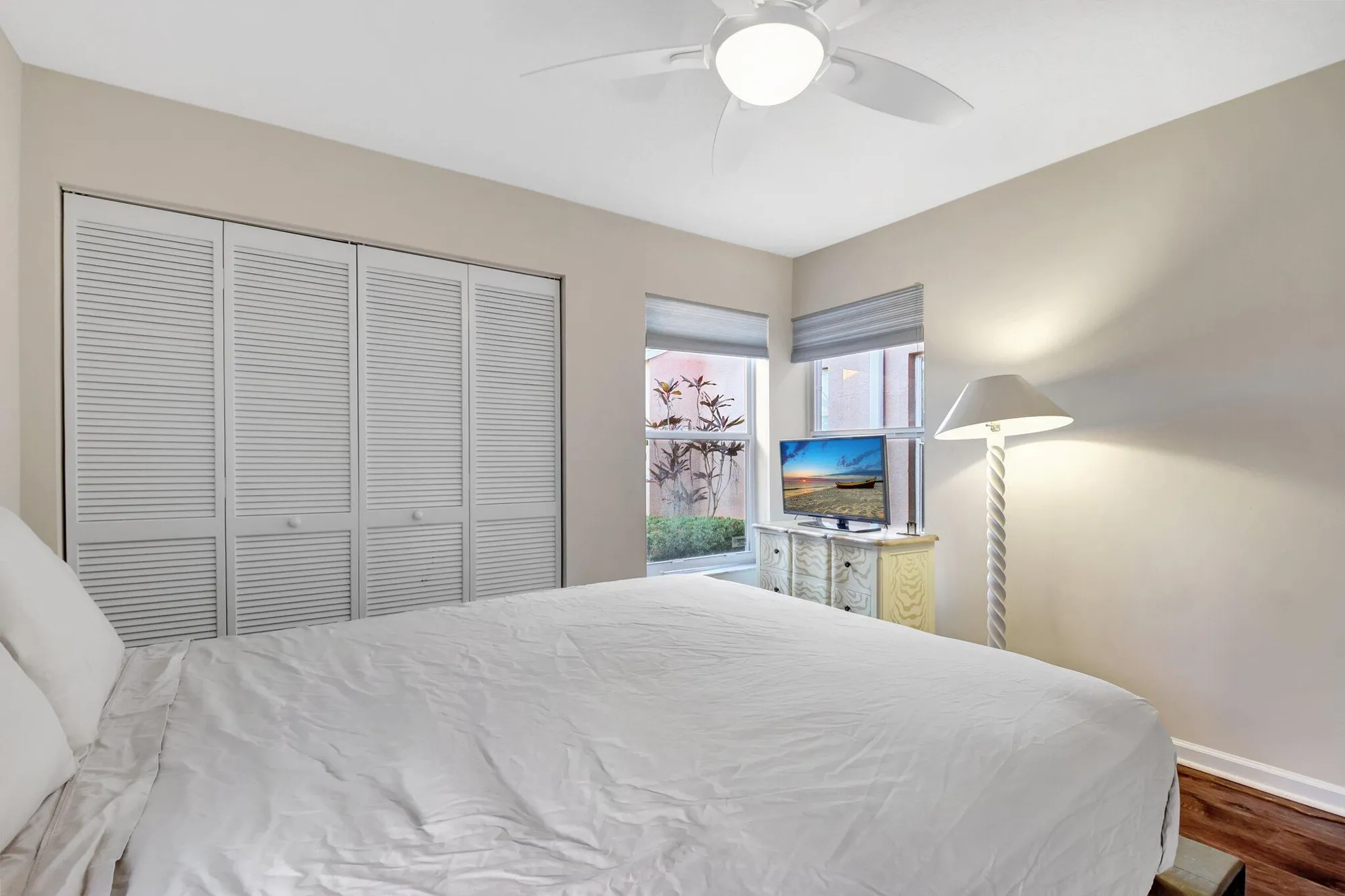 Property Slideshow image 38 of 64 | 5707 royal lake cir, Boynton Beach, FL, 33437