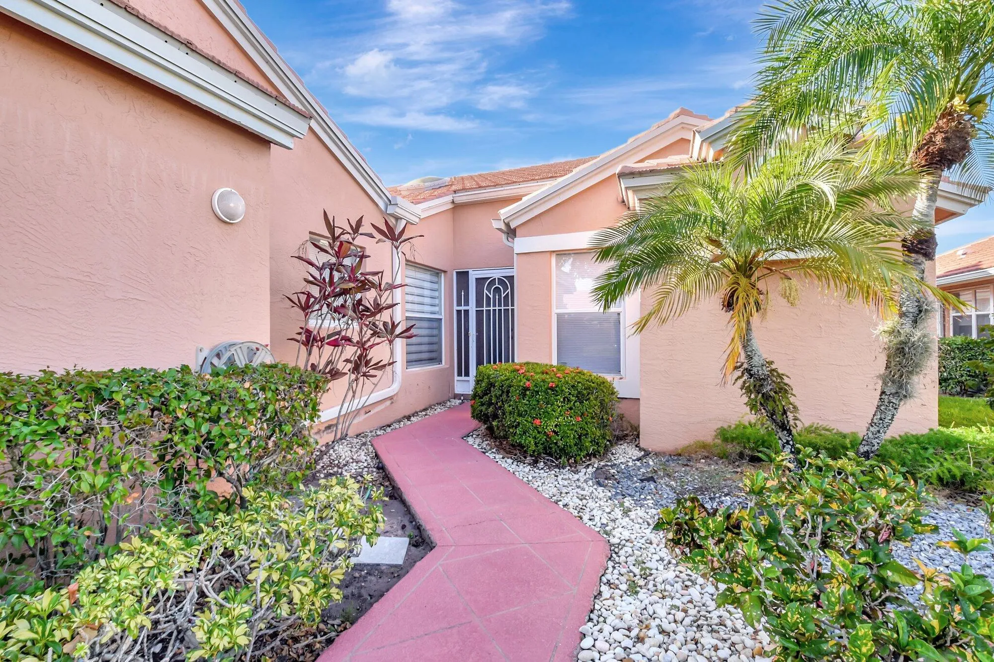 Property Slideshow image 3 of 64 | 5707 royal lake cir, Boynton Beach, FL, 33437