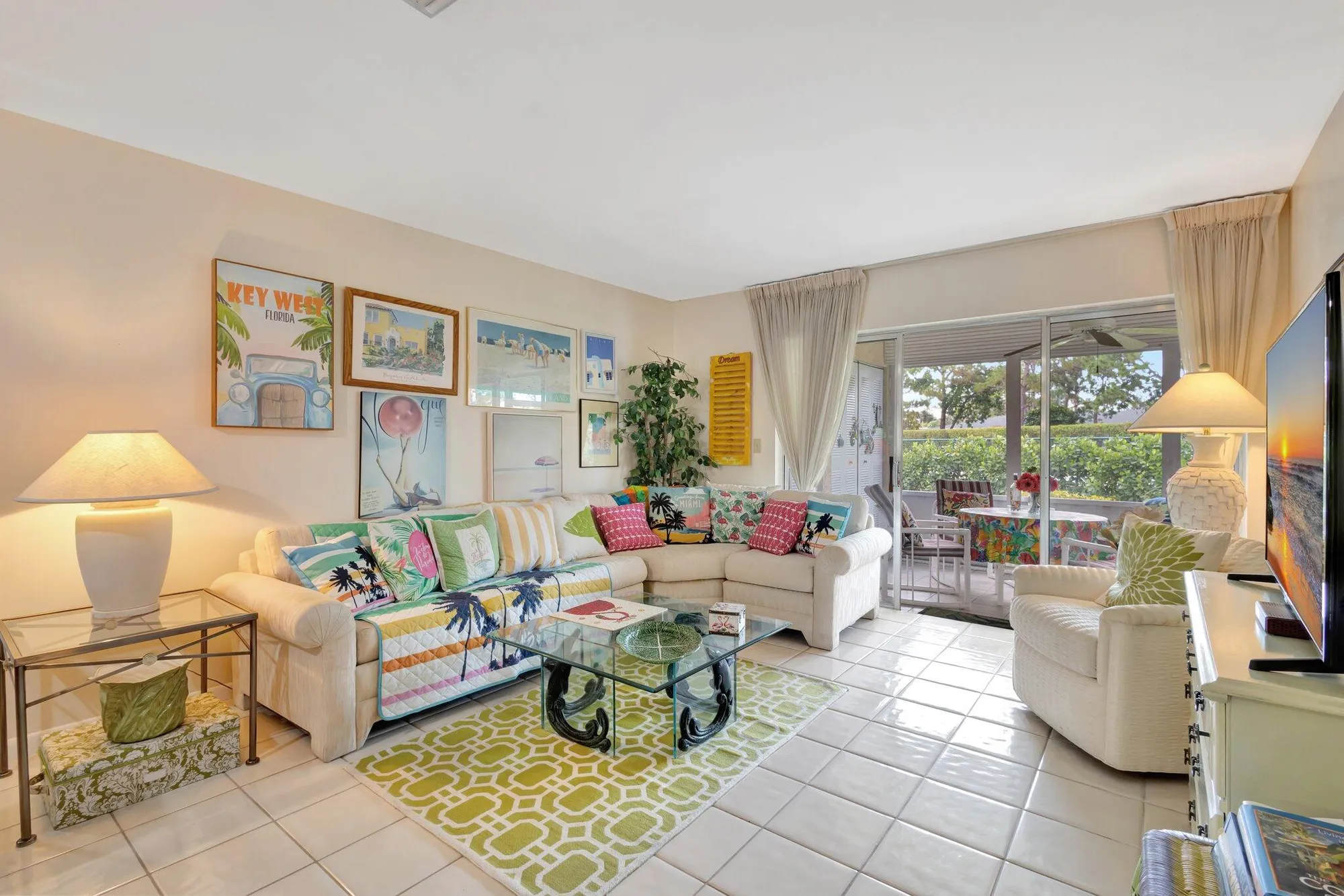 Property Slideshow image 11 of 27 | 5200 privet b pl b, Delray Beach, FL, 33484