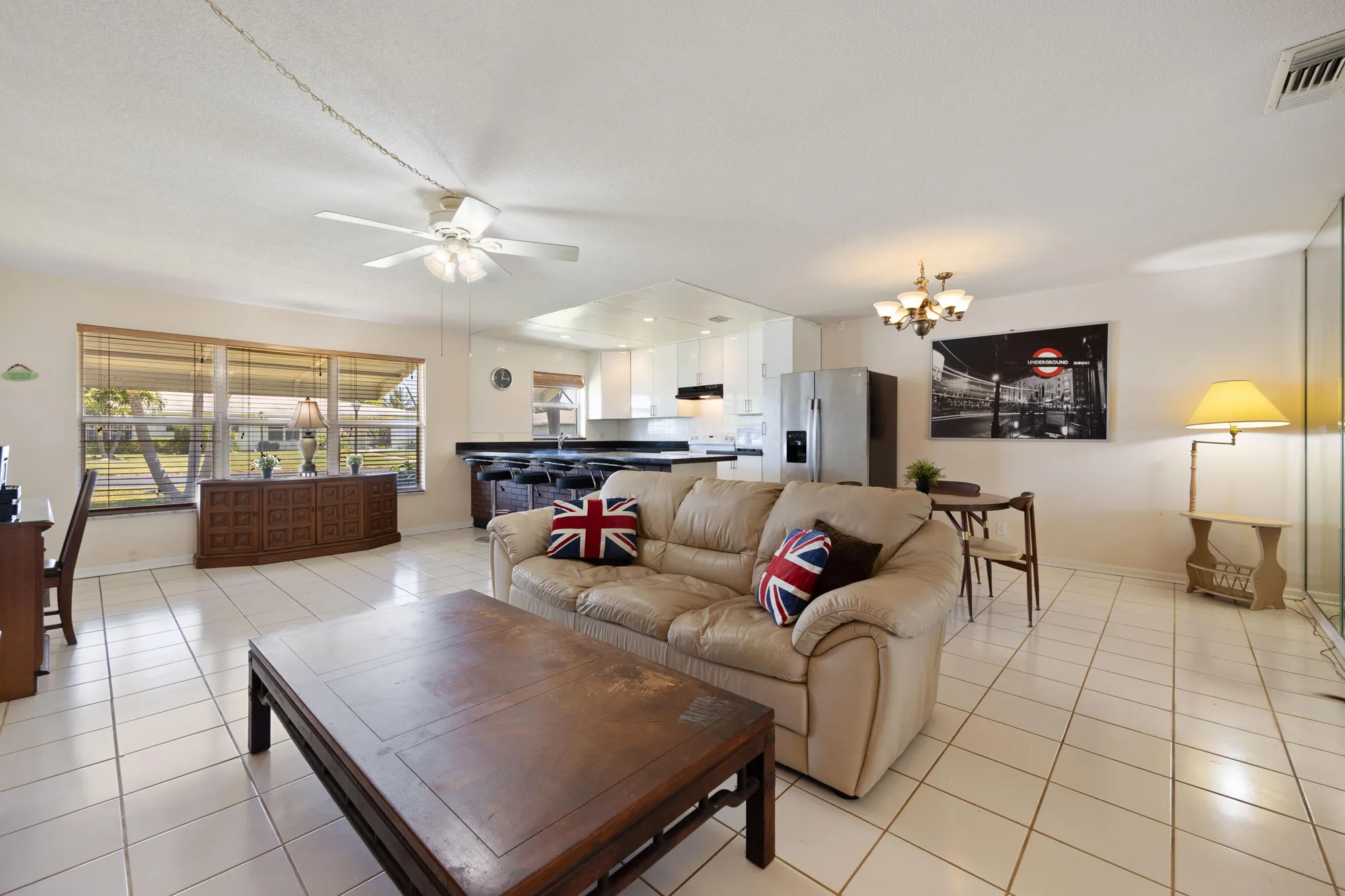 Property Slideshow image 4 of 17 | 210 south blvd c, Boynton Beach, FL, 33435