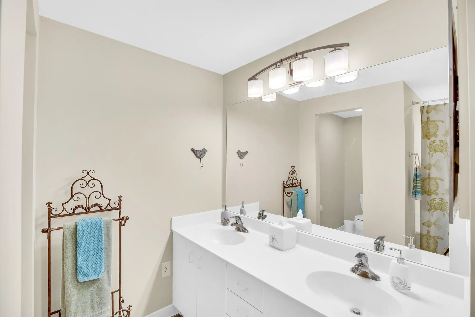 Property Slideshow image 16 of 77 | 5040 harmony cir 205, Vero Beach, FL, 32967