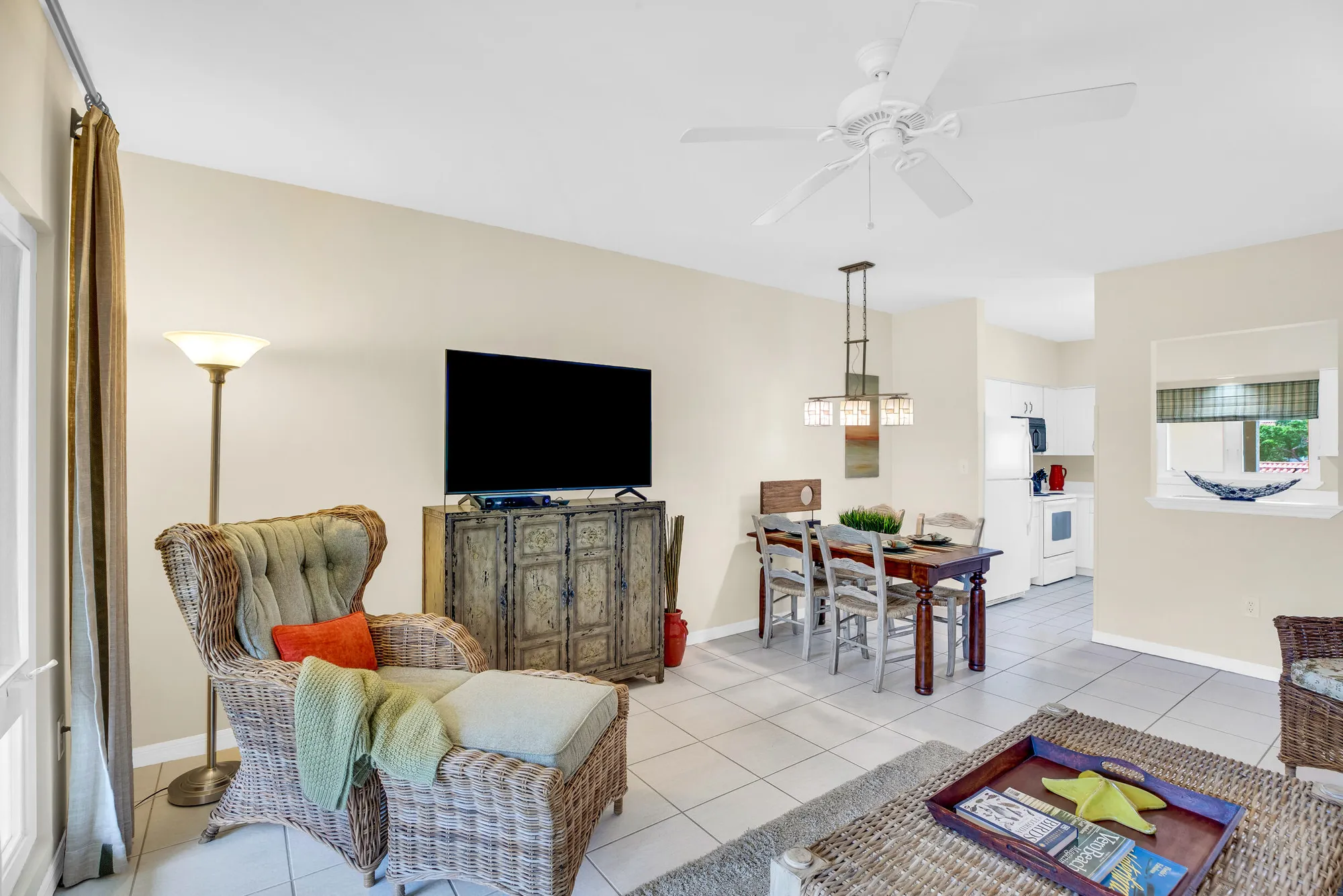 Property Slideshow image 6 of 77 | 5040 harmony cir 205, Vero Beach, FL, 32967
