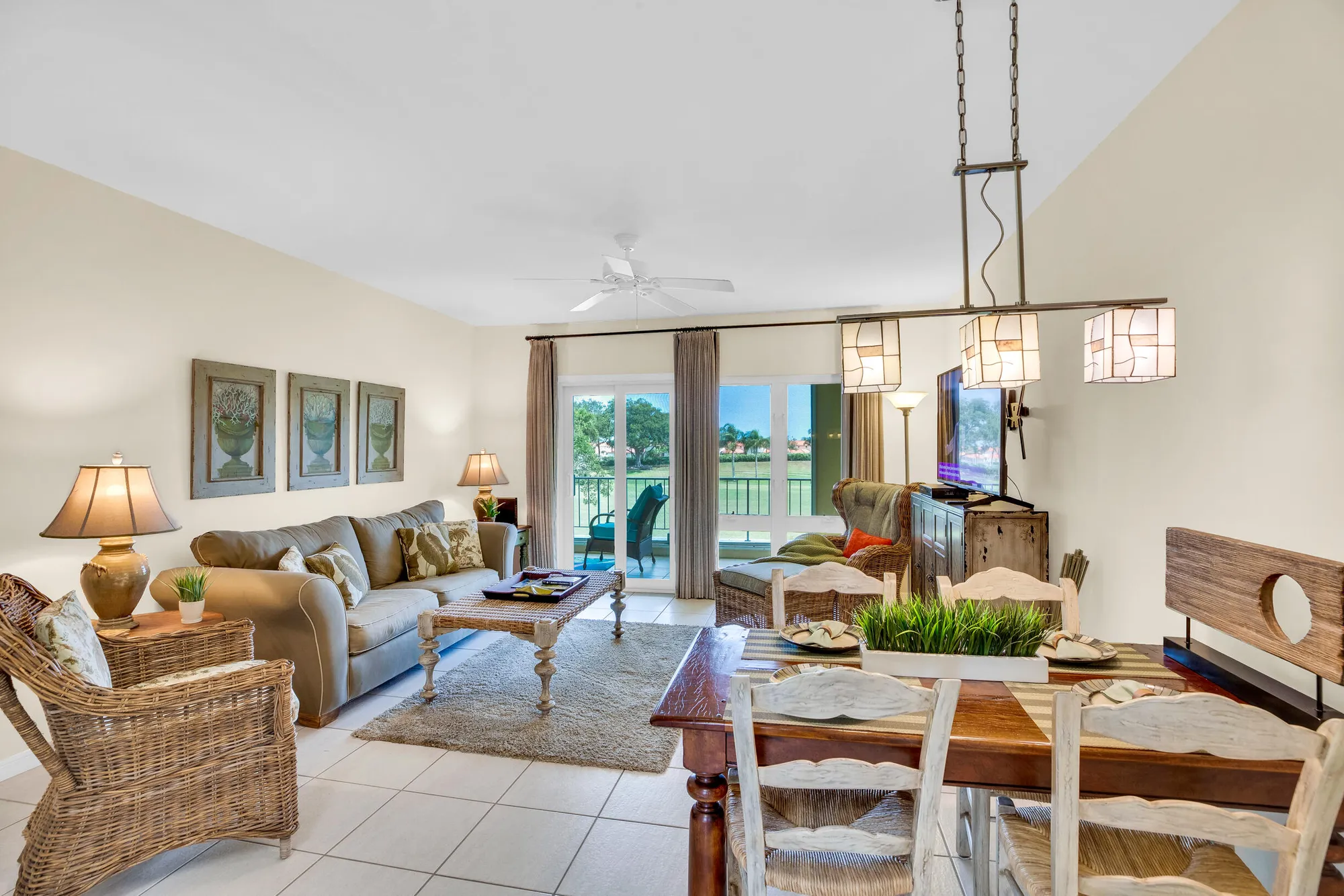 Property Slideshow image 8 of 77 | 5040 harmony cir 205, Vero Beach, FL, 32967