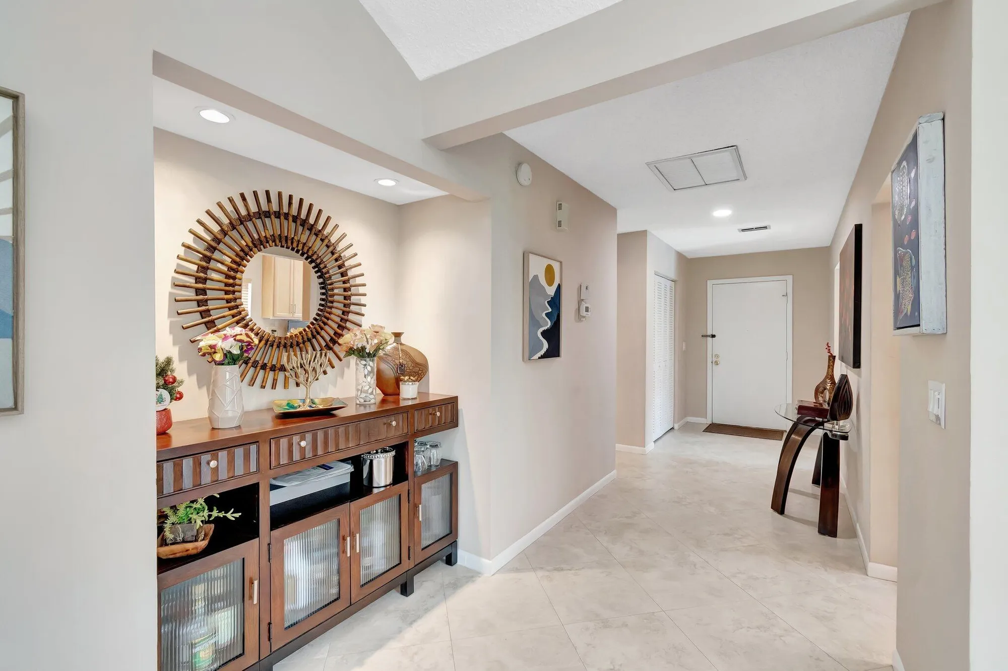 Property Slideshow image 6 of 50 | 8030 eastlake dr # 10b, Boca Raton, FL, 33433