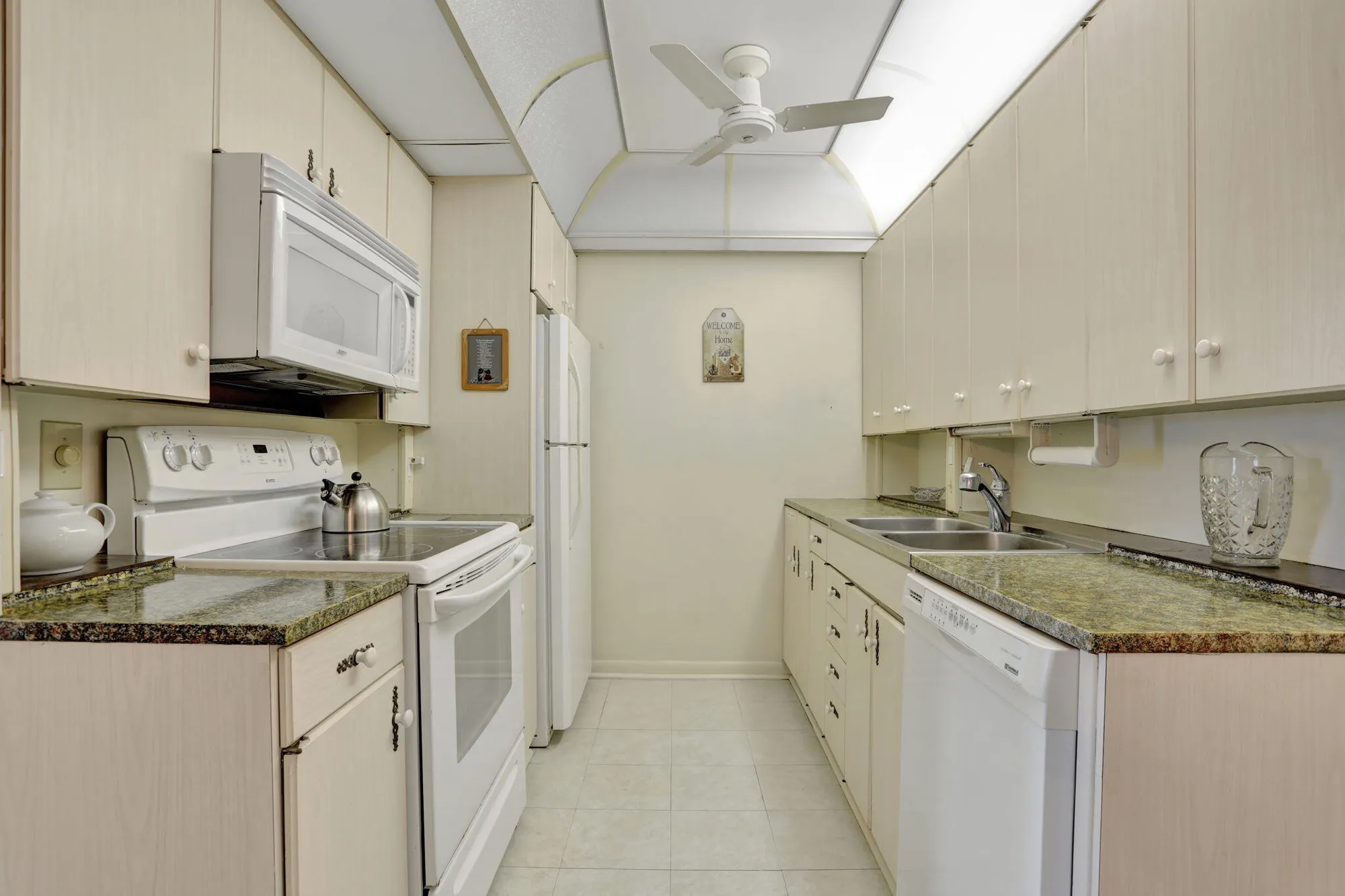 Property Slideshow image 12 of 84 | 432 grantham b, Deerfield Beach, FL, 33442