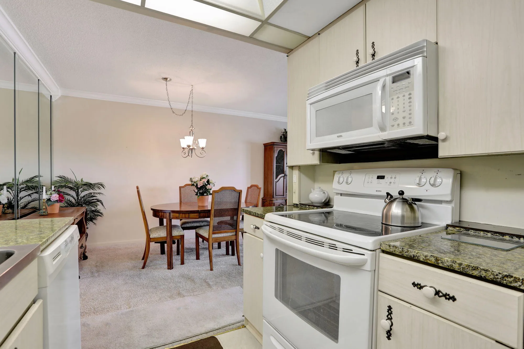 Property Slideshow image 13 of 84 | 432 grantham b, Deerfield Beach, FL, 33442