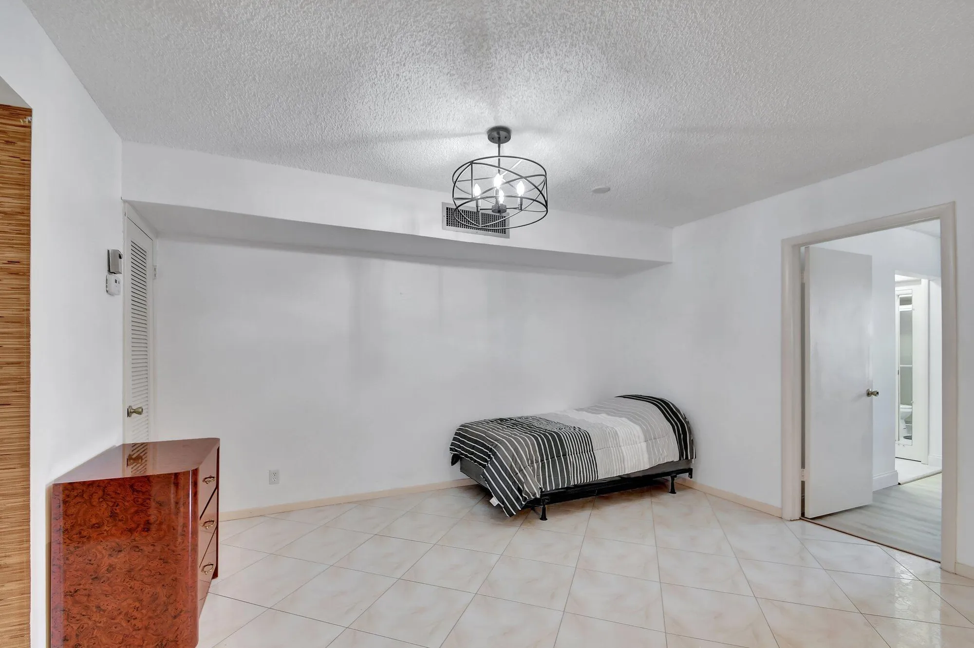Property Slideshow image 13 of 75 | 459 piedmont j, Delray Beach, FL, 33484