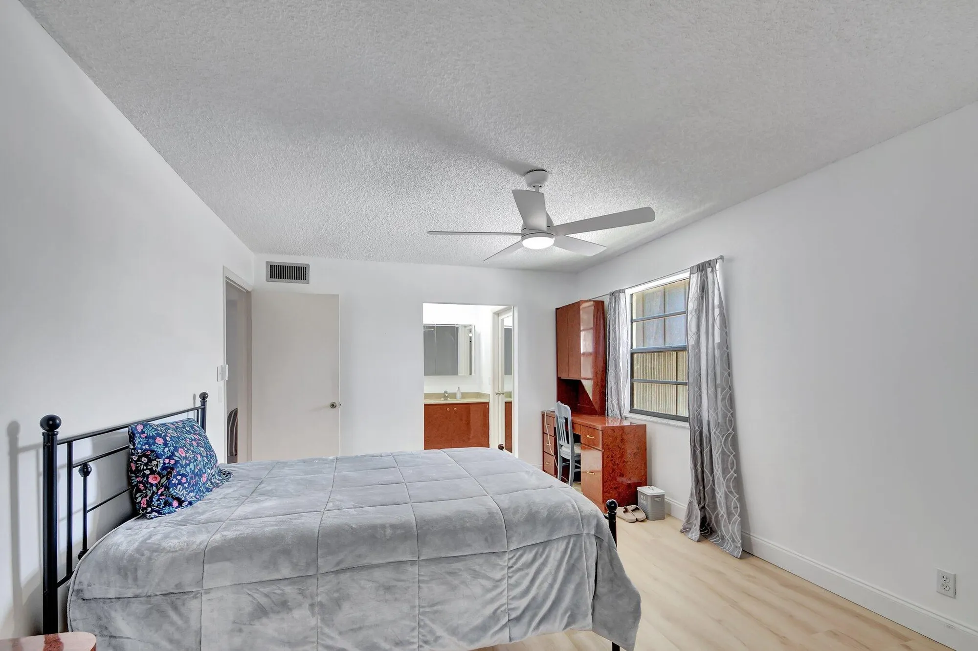 Property Slideshow image 25 of 75 | 459 piedmont j, Delray Beach, FL, 33484