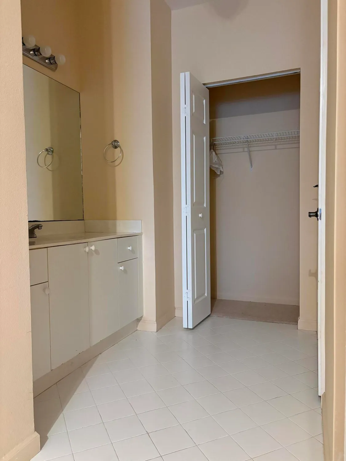 Property Slideshow image 20 of 28 | 9922 galleon dr, West Palm Beach, FL, 33411