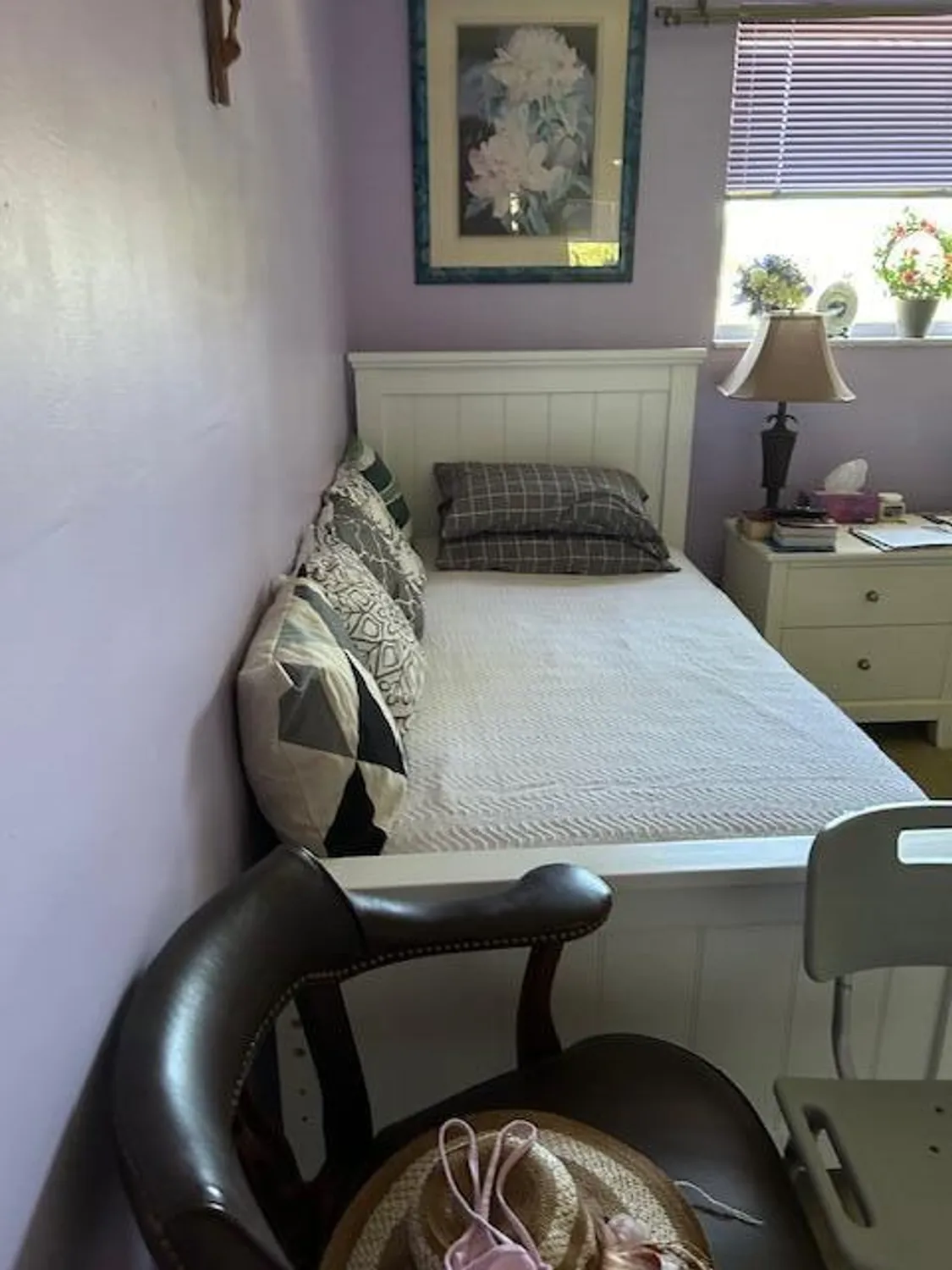 Property Slideshow image 4 of 21 | 2687 garden dr 204, Lake Worth, FL, 33461