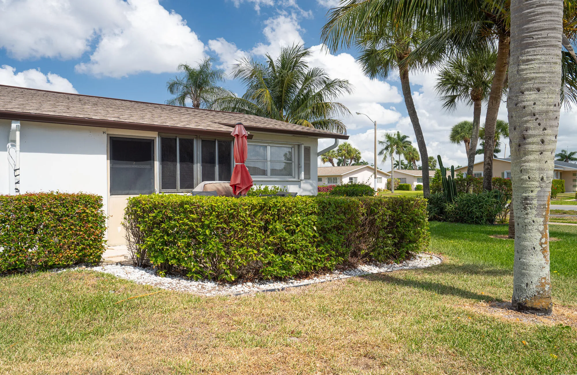 Property Slideshow image 24 of 30 | 2805 crosley dr h, West Palm Beach, FL, 33415