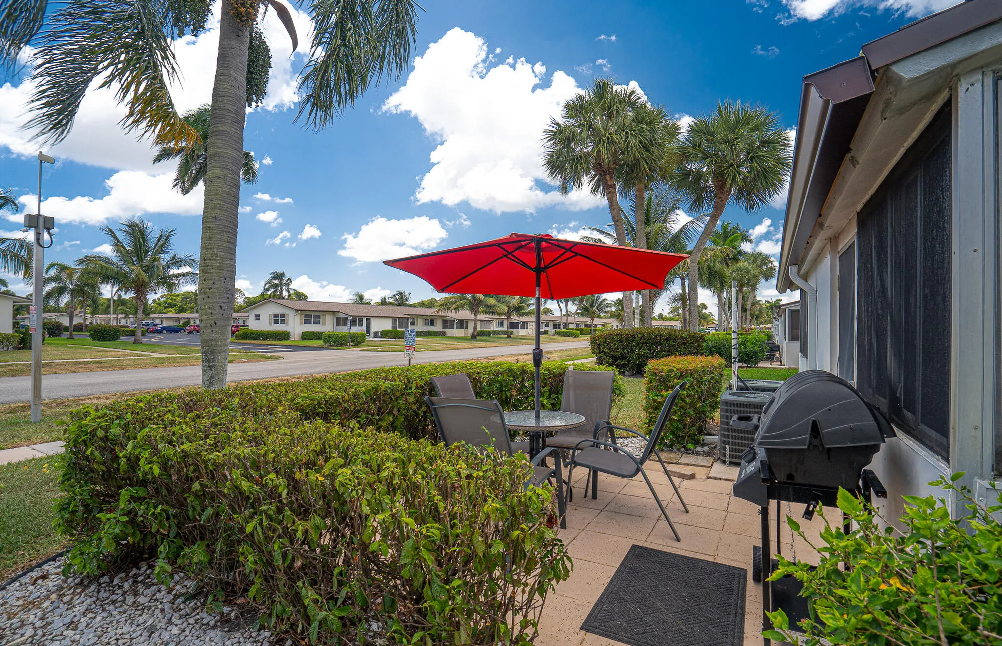 Property Slideshow image 23 of 30 | 2805 crosley dr h, West Palm Beach, FL, 33415