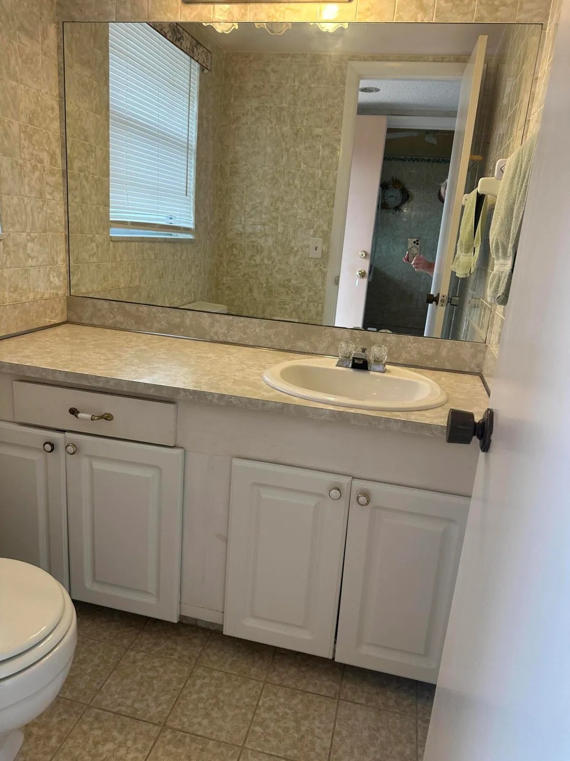 Property Slideshow image 7 of 29 | 12021 w greenway dr apt 206, Royal Palm Beach, FL, 33411