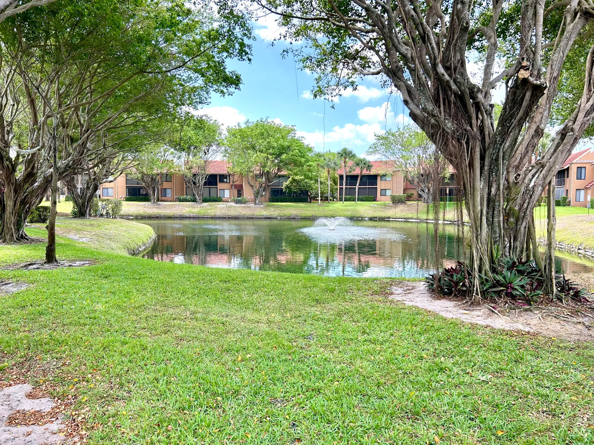 Property Slideshow image 27 of 39 | 11231 green lake dr apt 104, Boynton Beach, FL, 33437