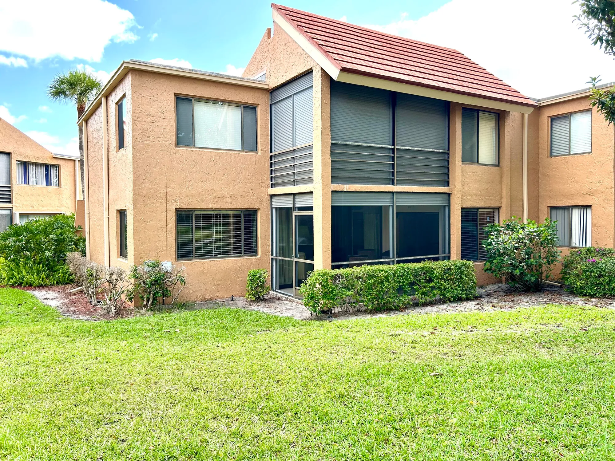 Property Slideshow image 28 of 39 | 11231 green lake dr apt 104, Boynton Beach, FL, 33437