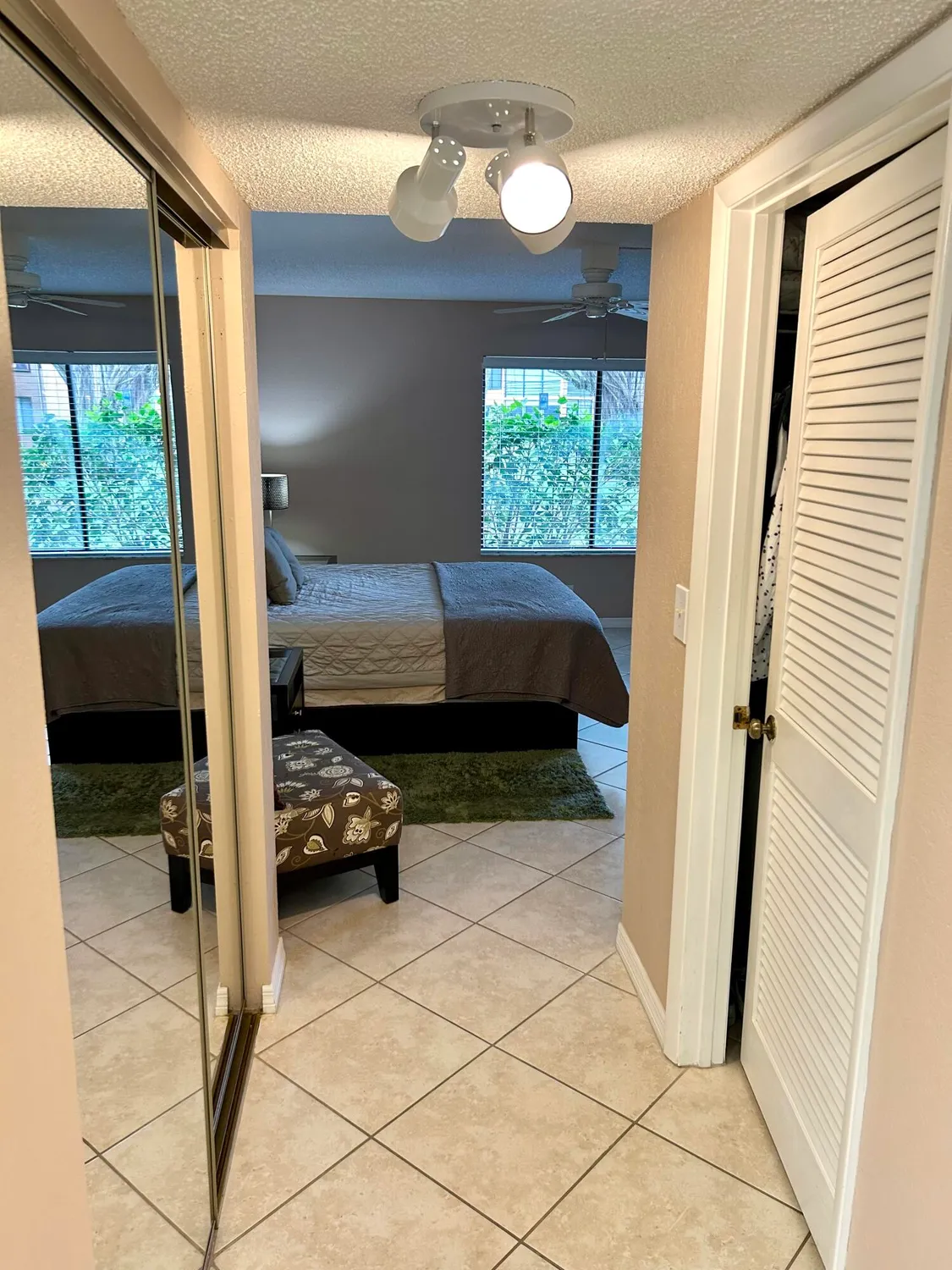 Property Slideshow image 11 of 39 | 11231 green lake dr apt 104, Boynton Beach, FL, 33437