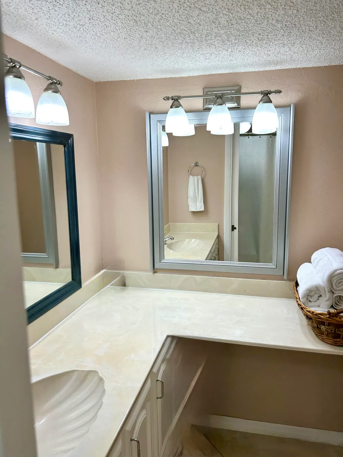 Property Slideshow image 12 of 39 | 11231 green lake dr apt 104, Boynton Beach, FL, 33437