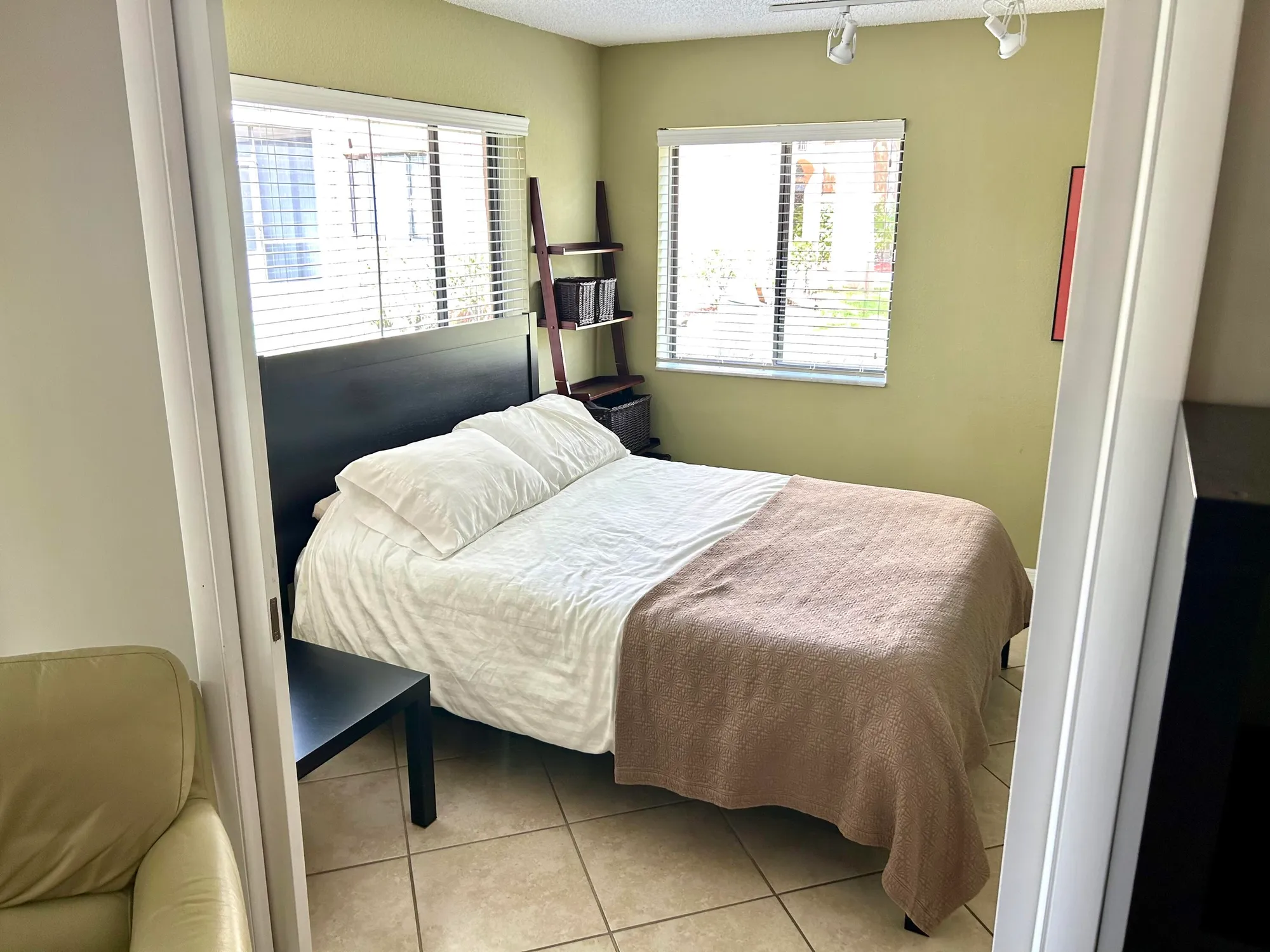 Property Slideshow image 4 of 39 | 11231 green lake dr apt 104, Boynton Beach, FL, 33437