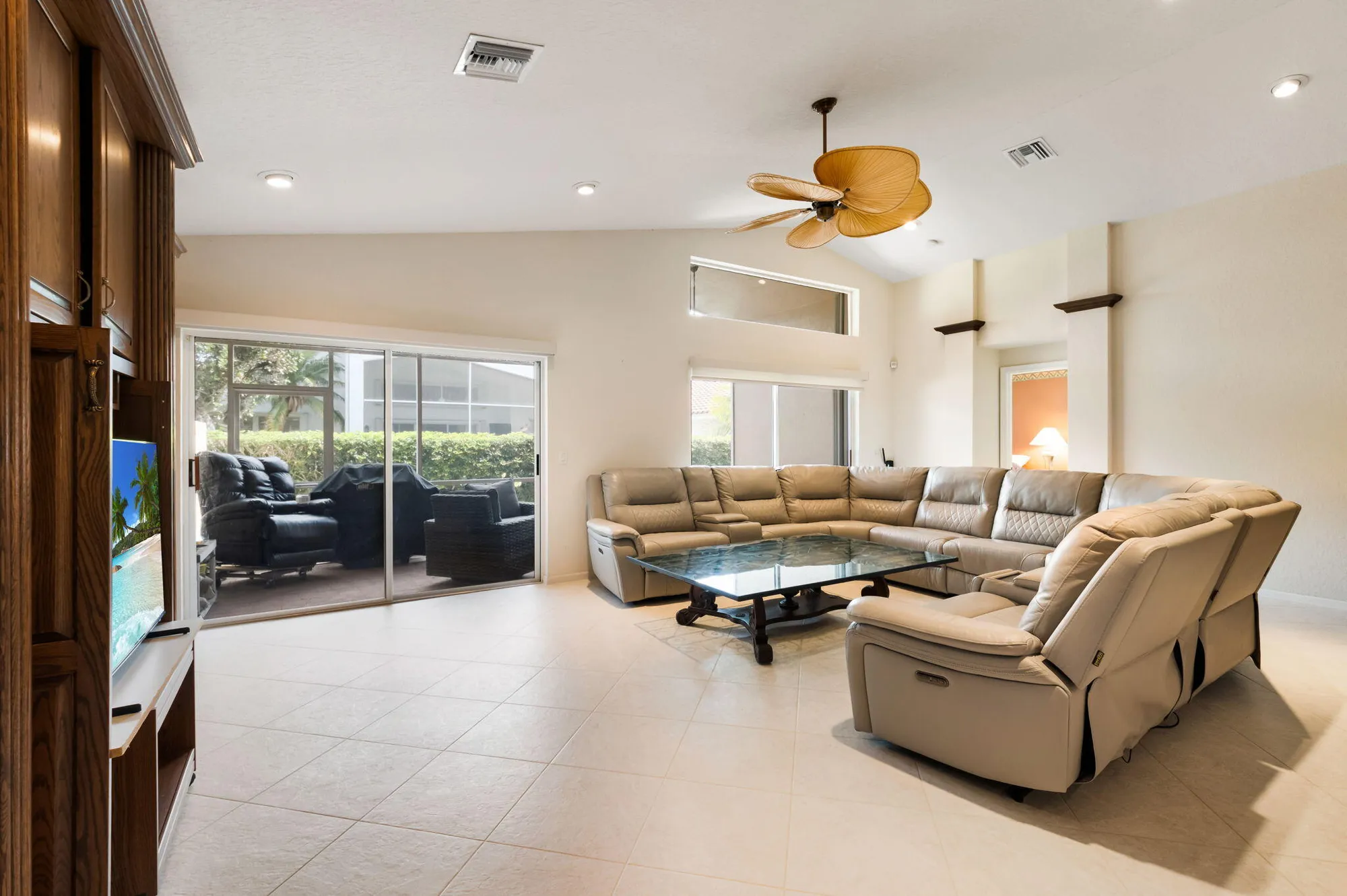 Property Slideshow image 16 of 79 | 7246 haviland cir, Boynton Beach, FL, 33437