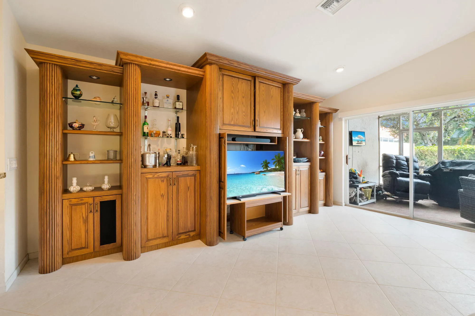 Property Slideshow image 13 of 79 | 7246 haviland cir, Boynton Beach, FL, 33437
