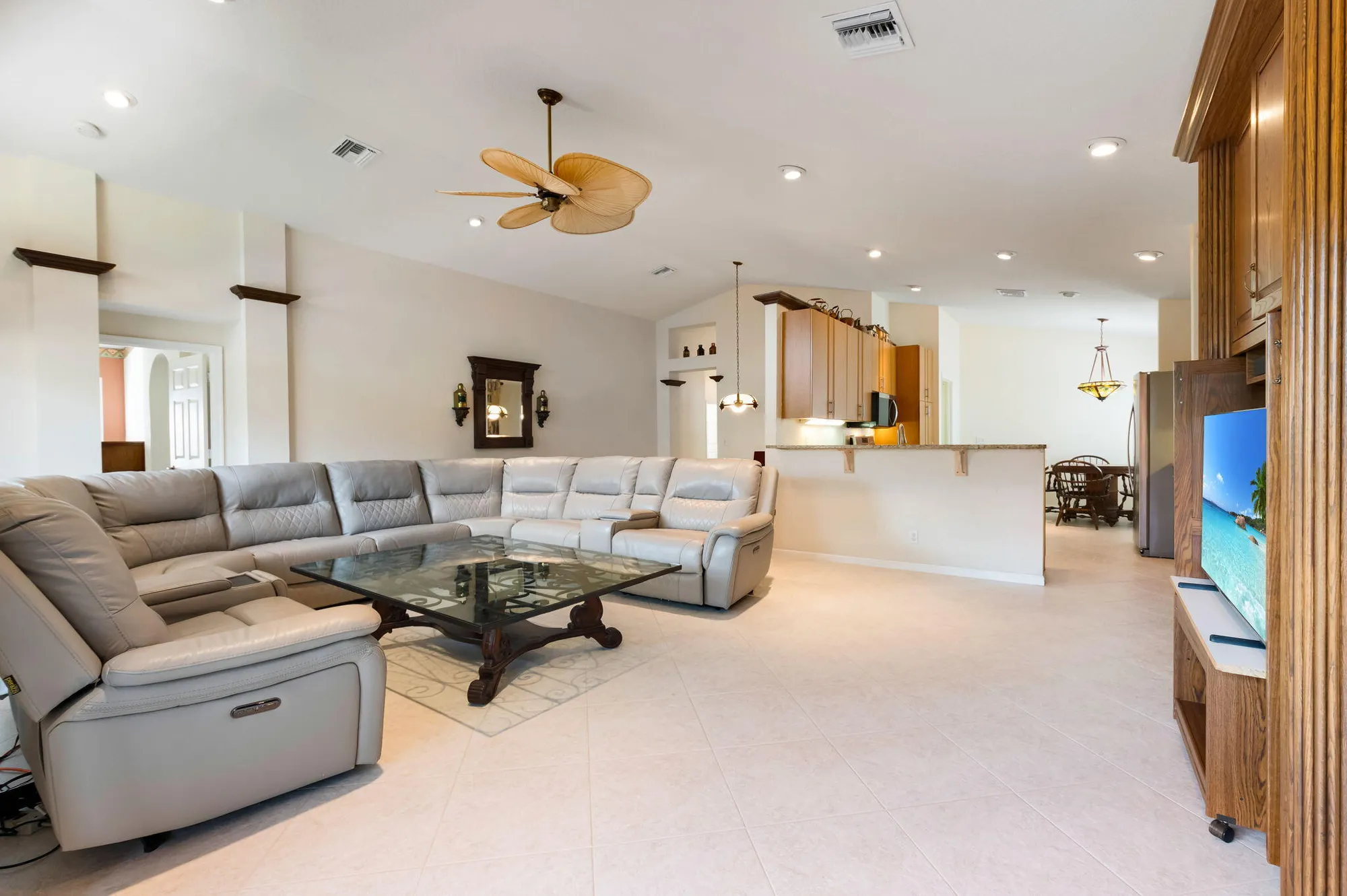 Property Slideshow image 14 of 79 | 7246 haviland cir, Boynton Beach, FL, 33437