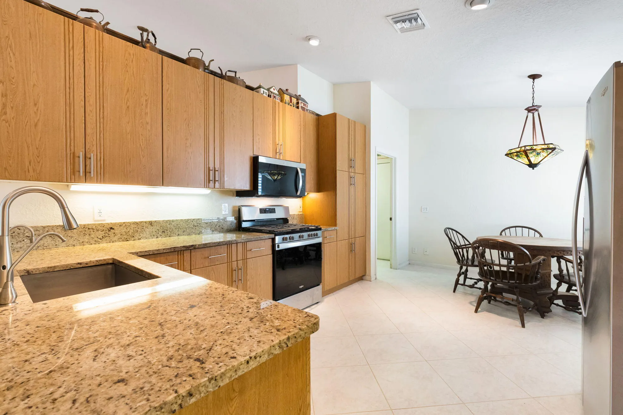 Property Slideshow image 4 of 79 | 7246 haviland cir, Boynton Beach, FL, 33437