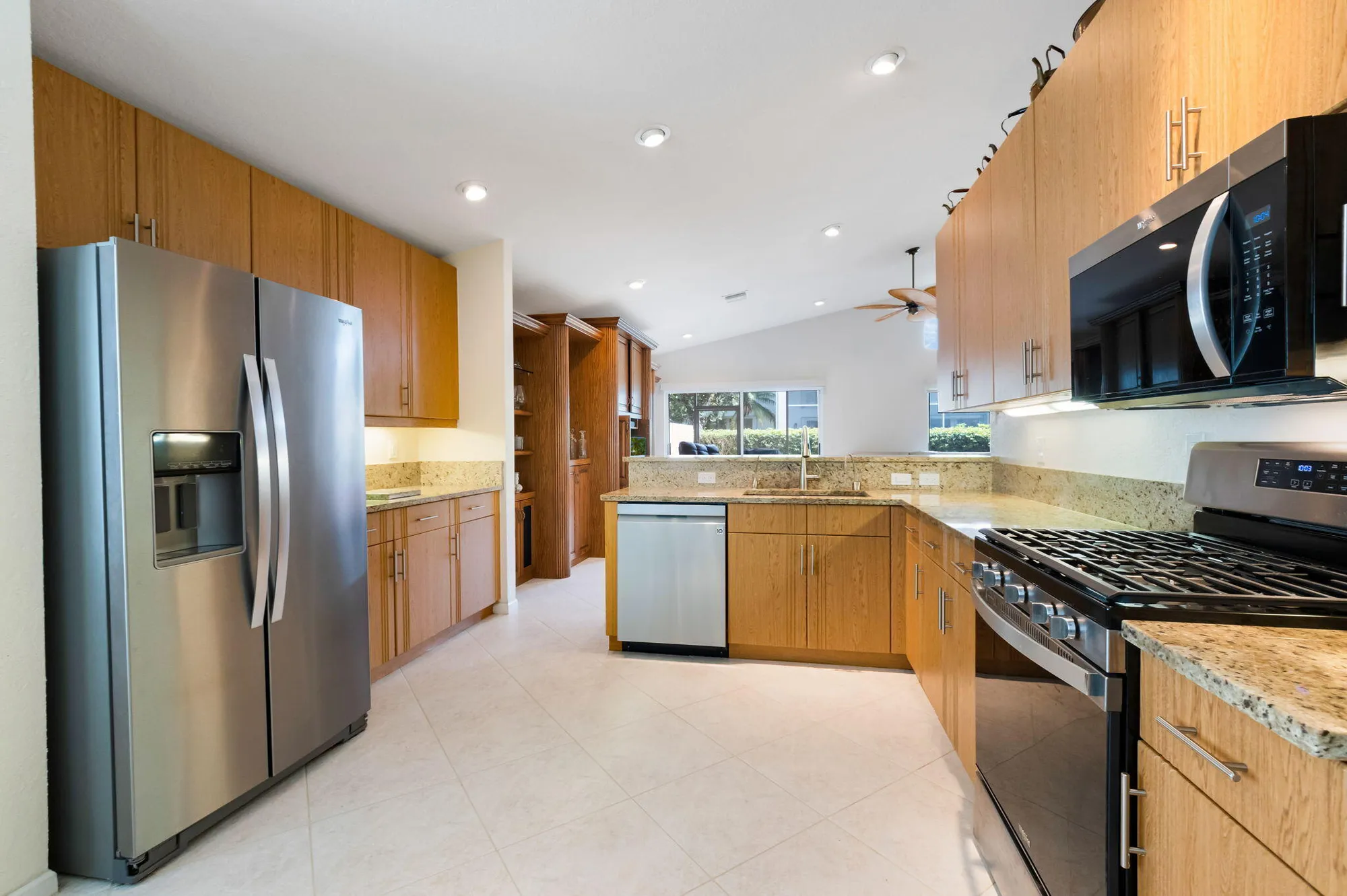 Property Slideshow image 5 of 79 | 7246 haviland cir, Boynton Beach, FL, 33437