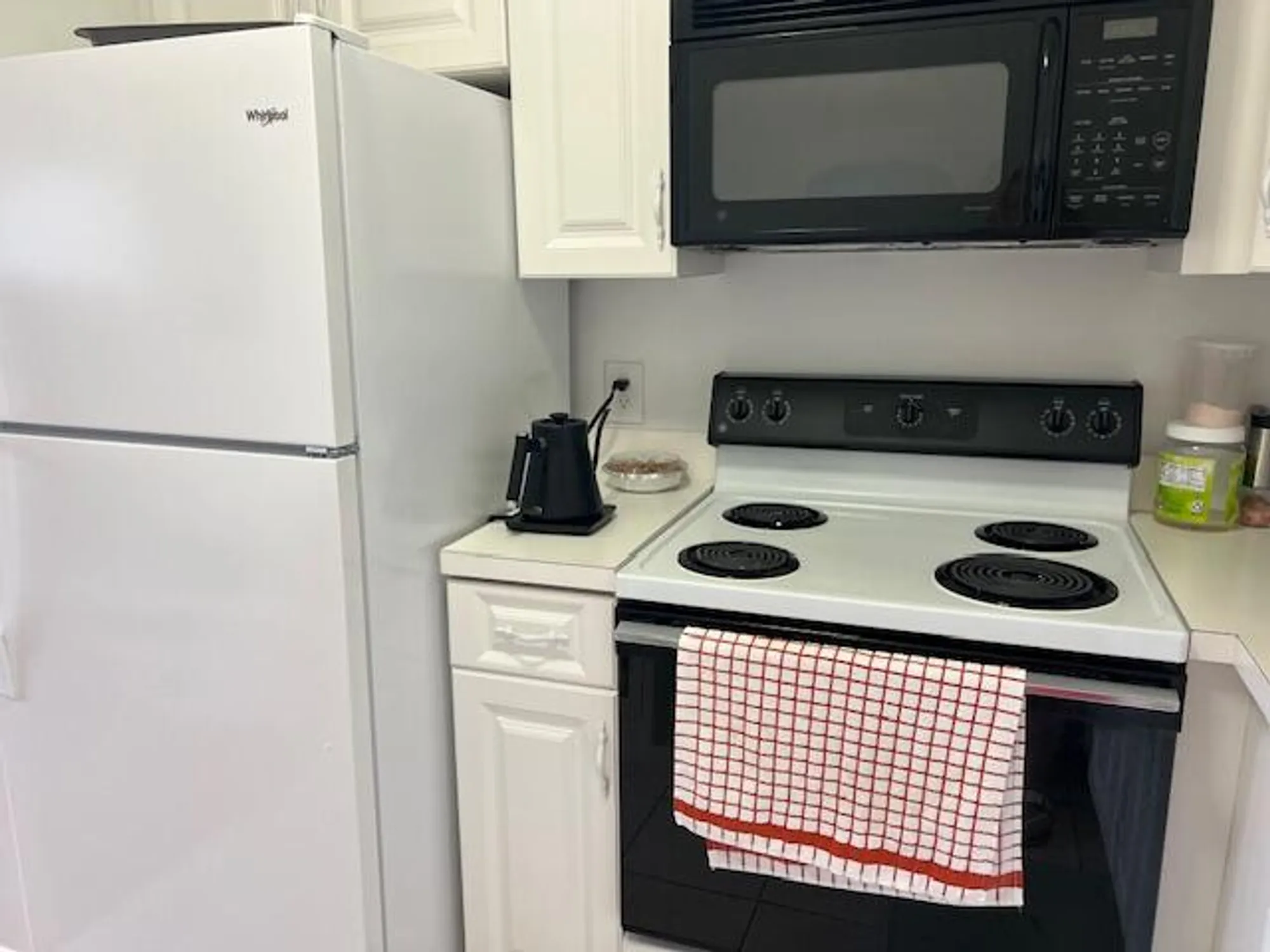 Property Slideshow image 9 of 33 | 3400 springdale 303 blvd 303, Palm Springs, FL, 33461