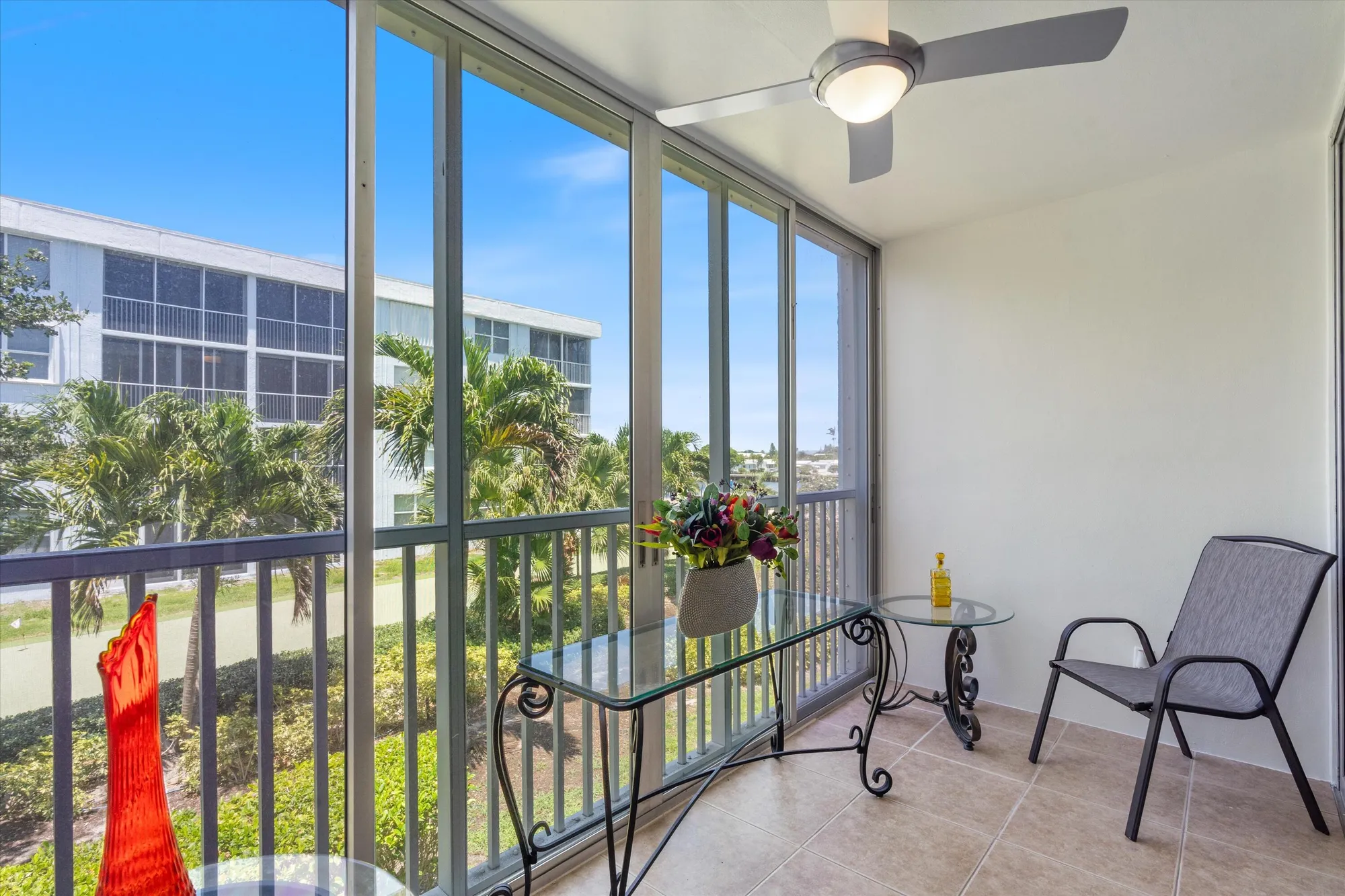 Property Slideshow image 5 of 40 | 2018 s federal hwy apt 206, Boynton Beach, FL, 33435