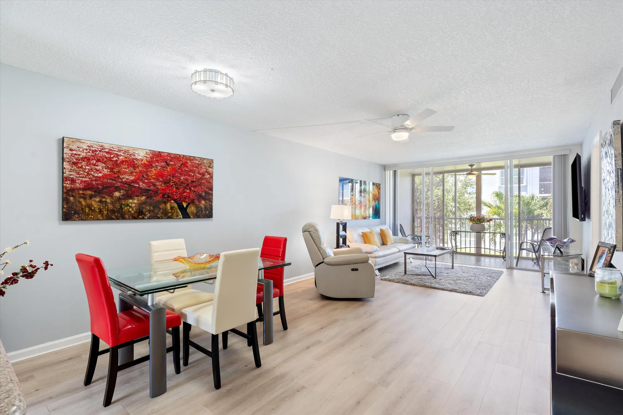 Property Slideshow image 12 of 40 | 2018 s federal hwy apt 206, Boynton Beach, FL, 33435