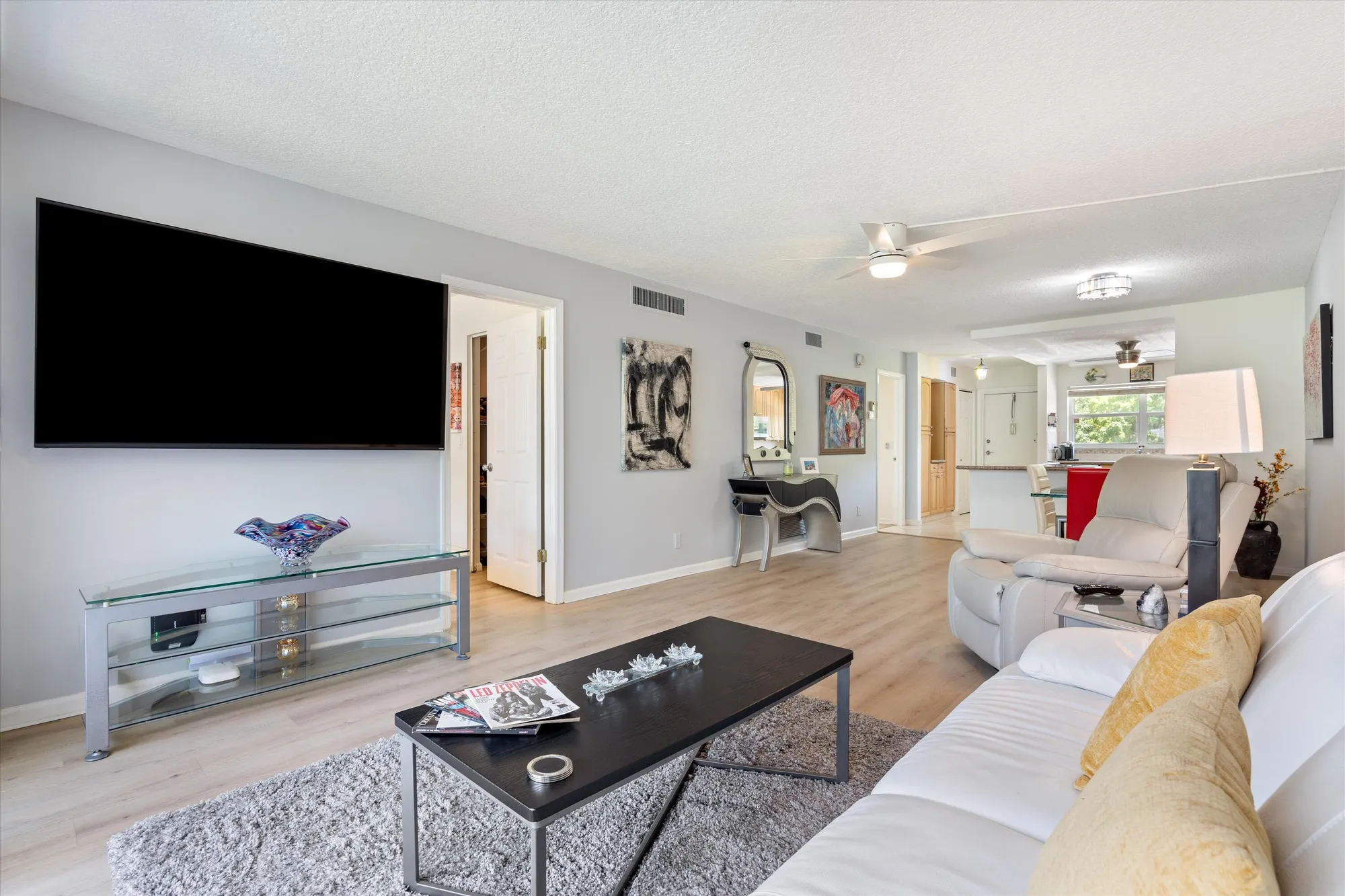 Property Slideshow image 16 of 40 | 2018 s federal hwy apt 206, Boynton Beach, FL, 33435