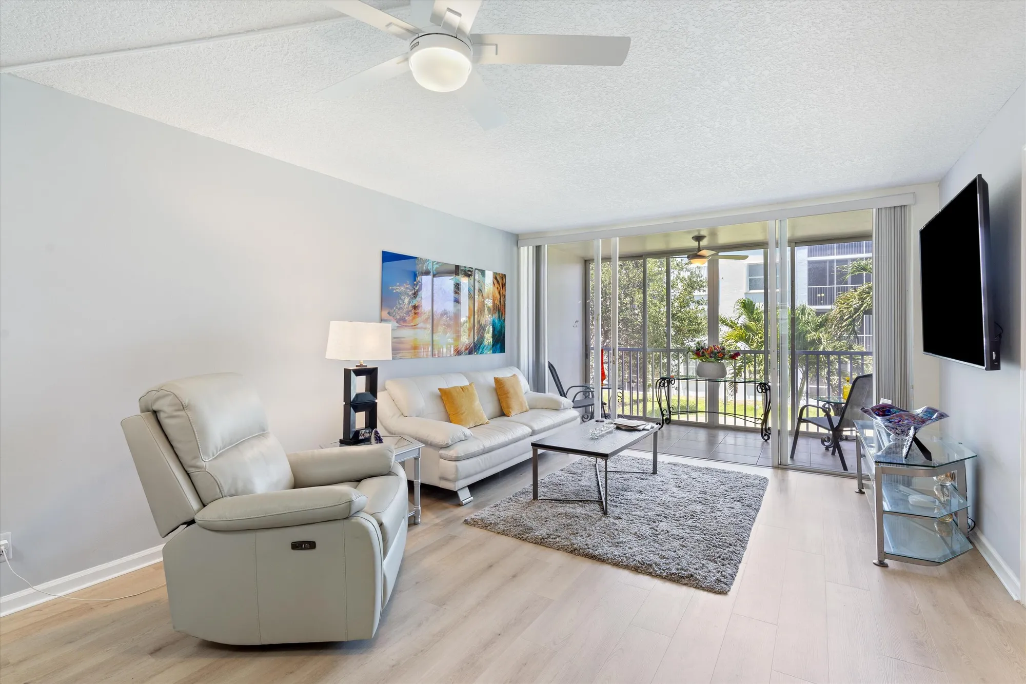 Property Slideshow image 18 of 40 | 2018 s federal hwy apt 206, Boynton Beach, FL, 33435