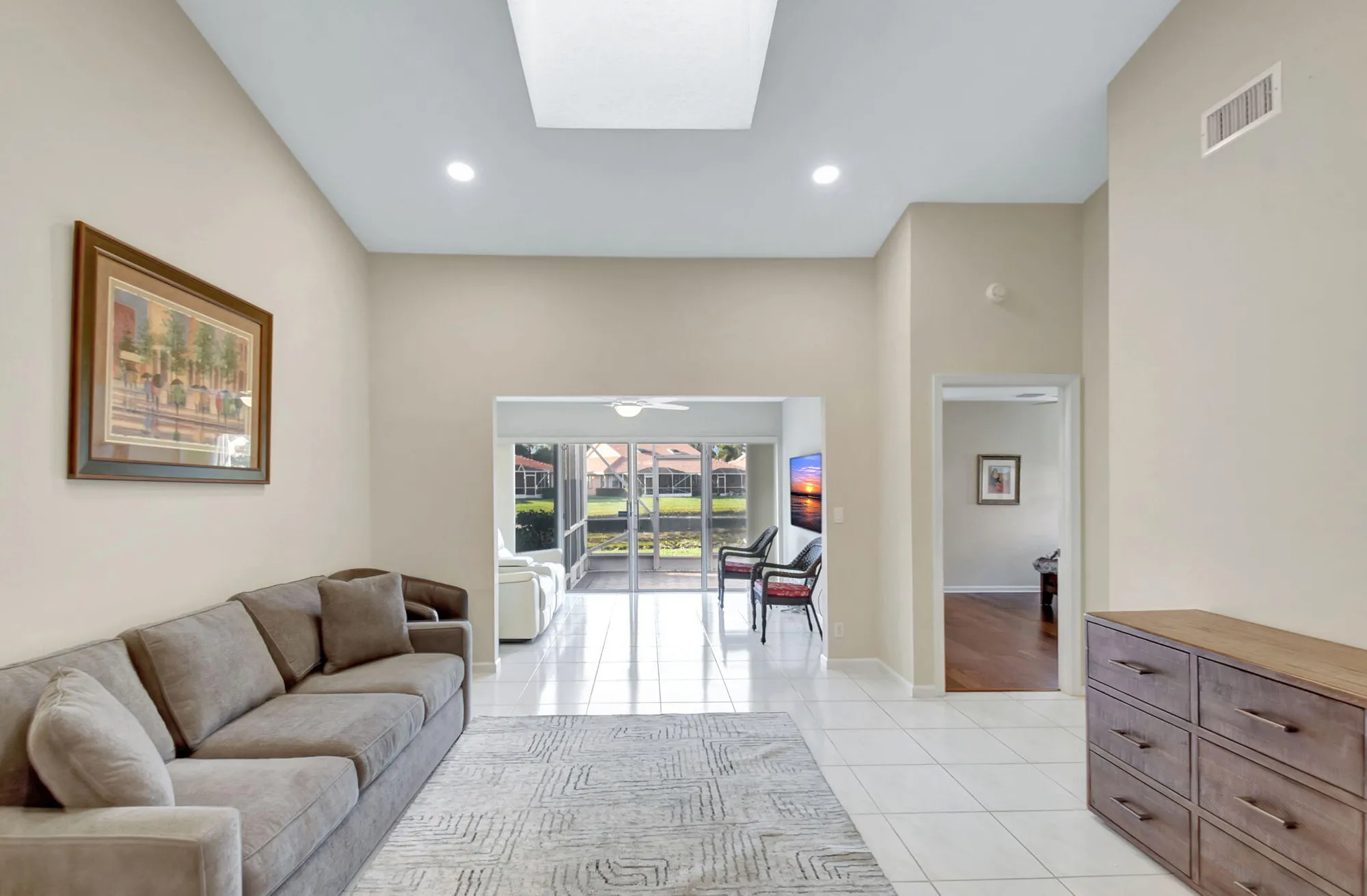 Property Slideshow image 23 of 64 | 5707 royal lake cir, Boynton Beach, FL, 33437