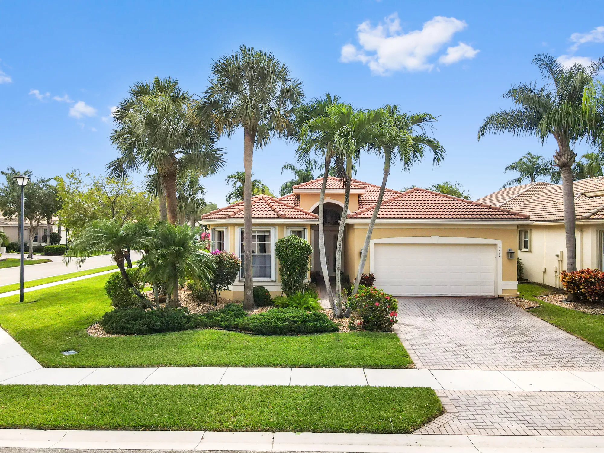 Property Slideshow image 1 of 46 | 7712 lighthouse point ln, Lake Worth, FL, 33467